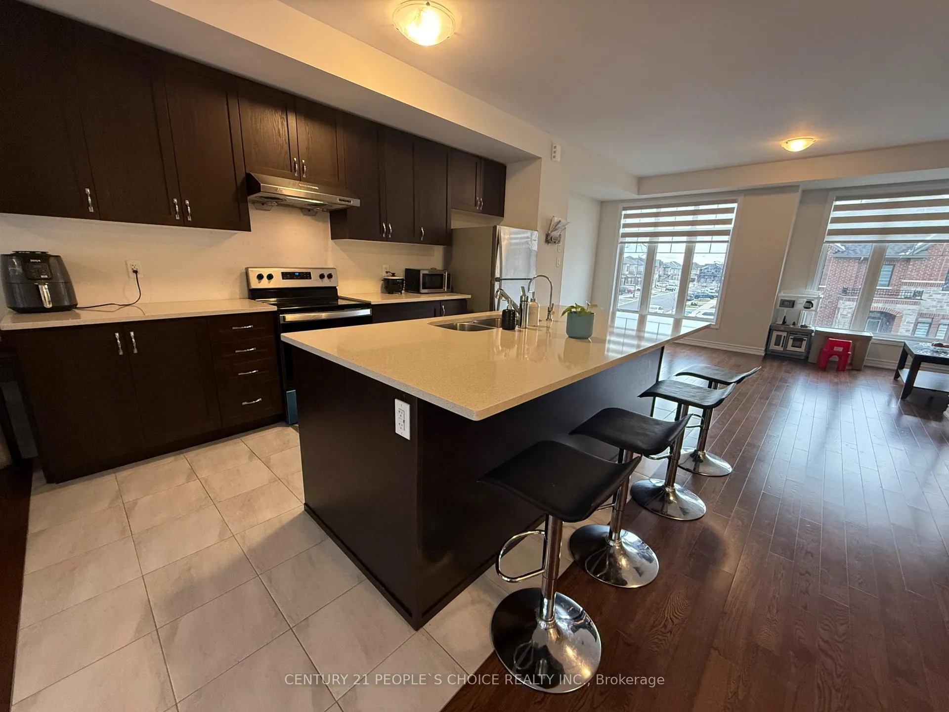 Photo 3 of 25 Minnock Street, Caledon, Rural Caledon — HOMEH