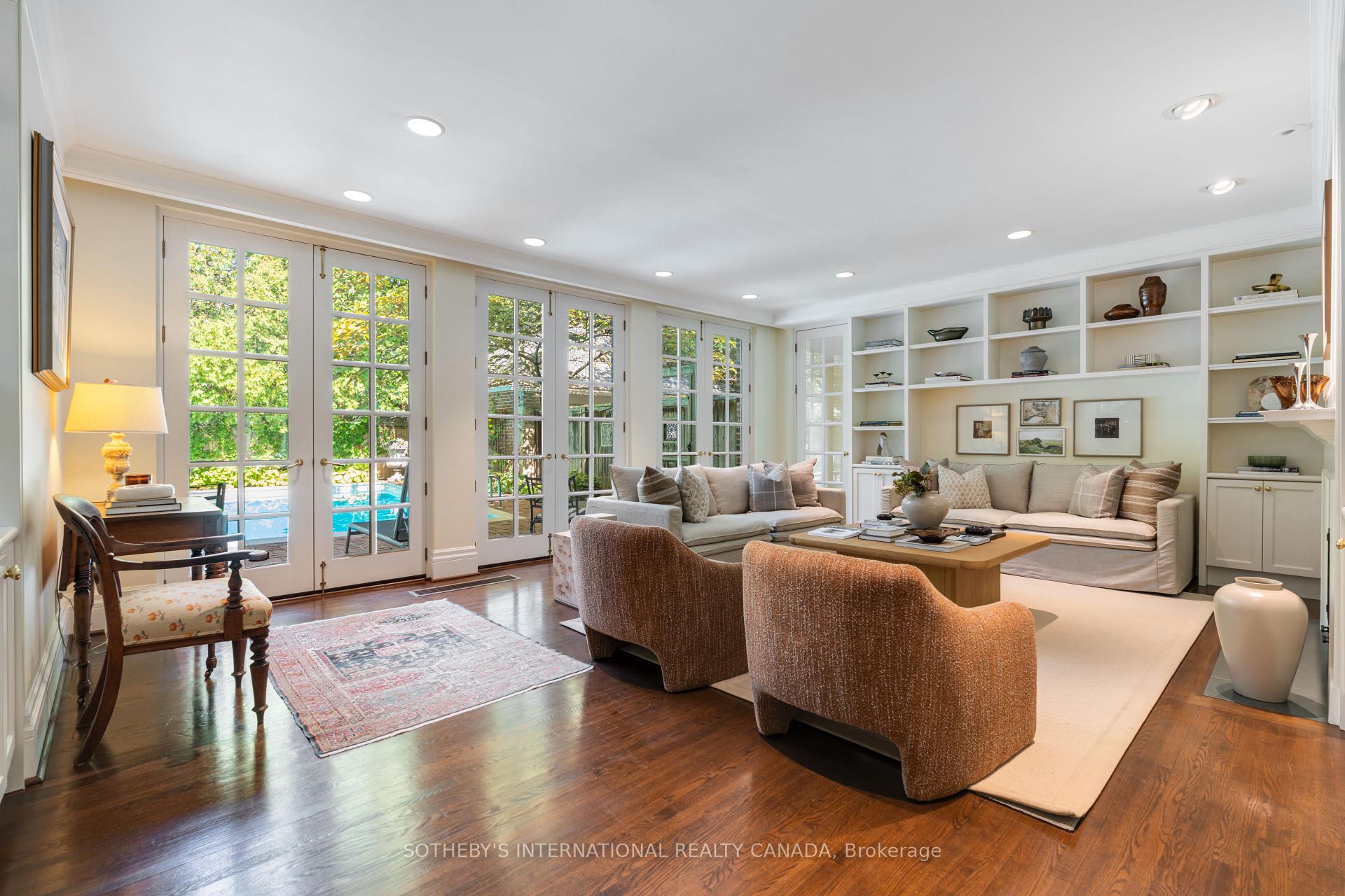 Photo 12 of 22 Binscarth Road, Toronto, Rosedale-Moore Park — HOMEH