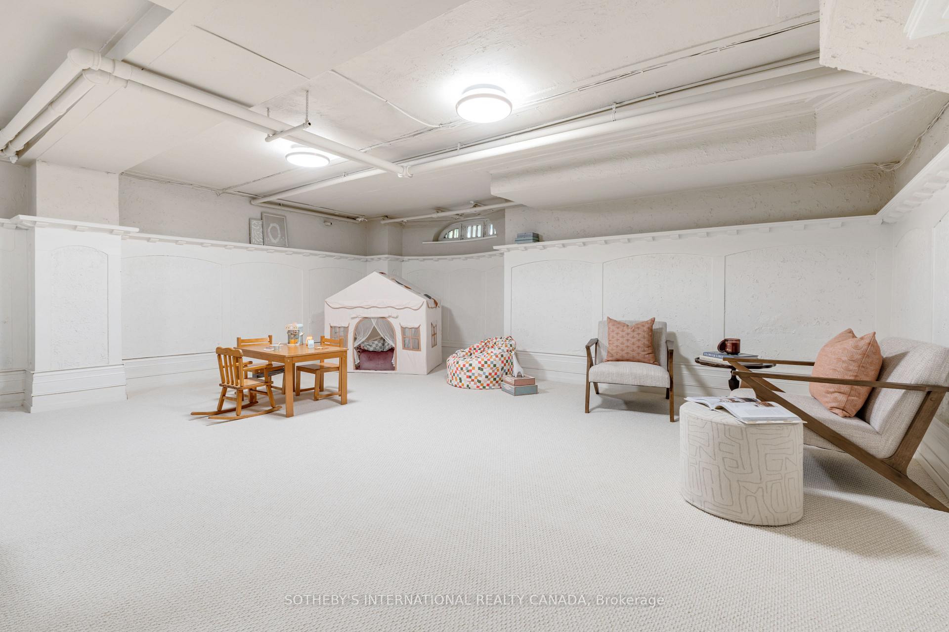 Photo 24 of 22 Binscarth Road, Toronto, Rosedale-Moore Park — HOMEH