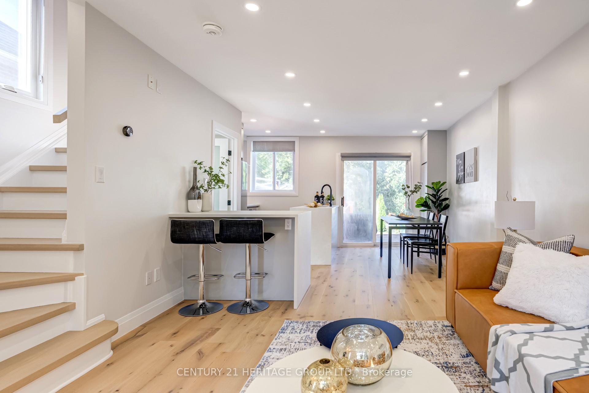 Photo 8 of 576 Broadway Avenue, Toronto, Leaside — HOMEH