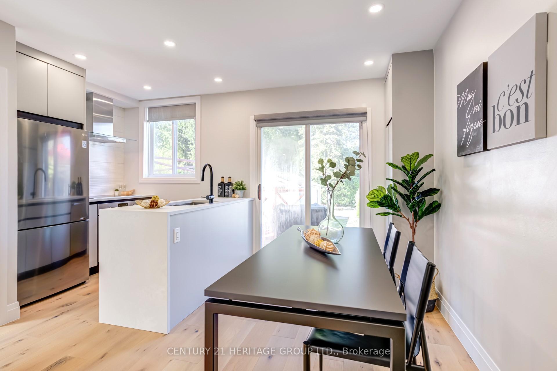 Photo 11 of 576 Broadway Avenue, Toronto, Leaside — HOMEH