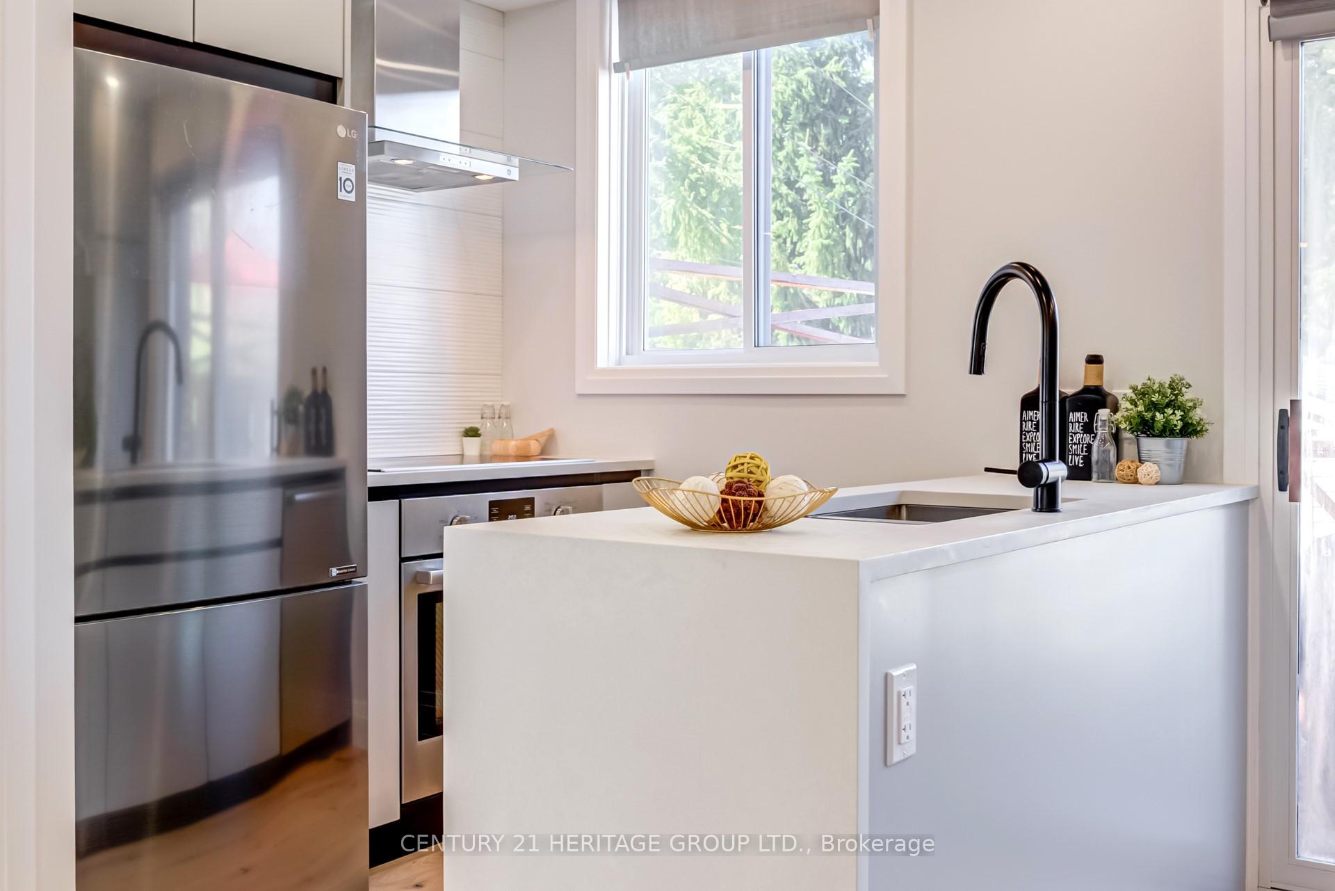 Photo 12 of 576 Broadway Avenue, Toronto, Leaside — HOMEH