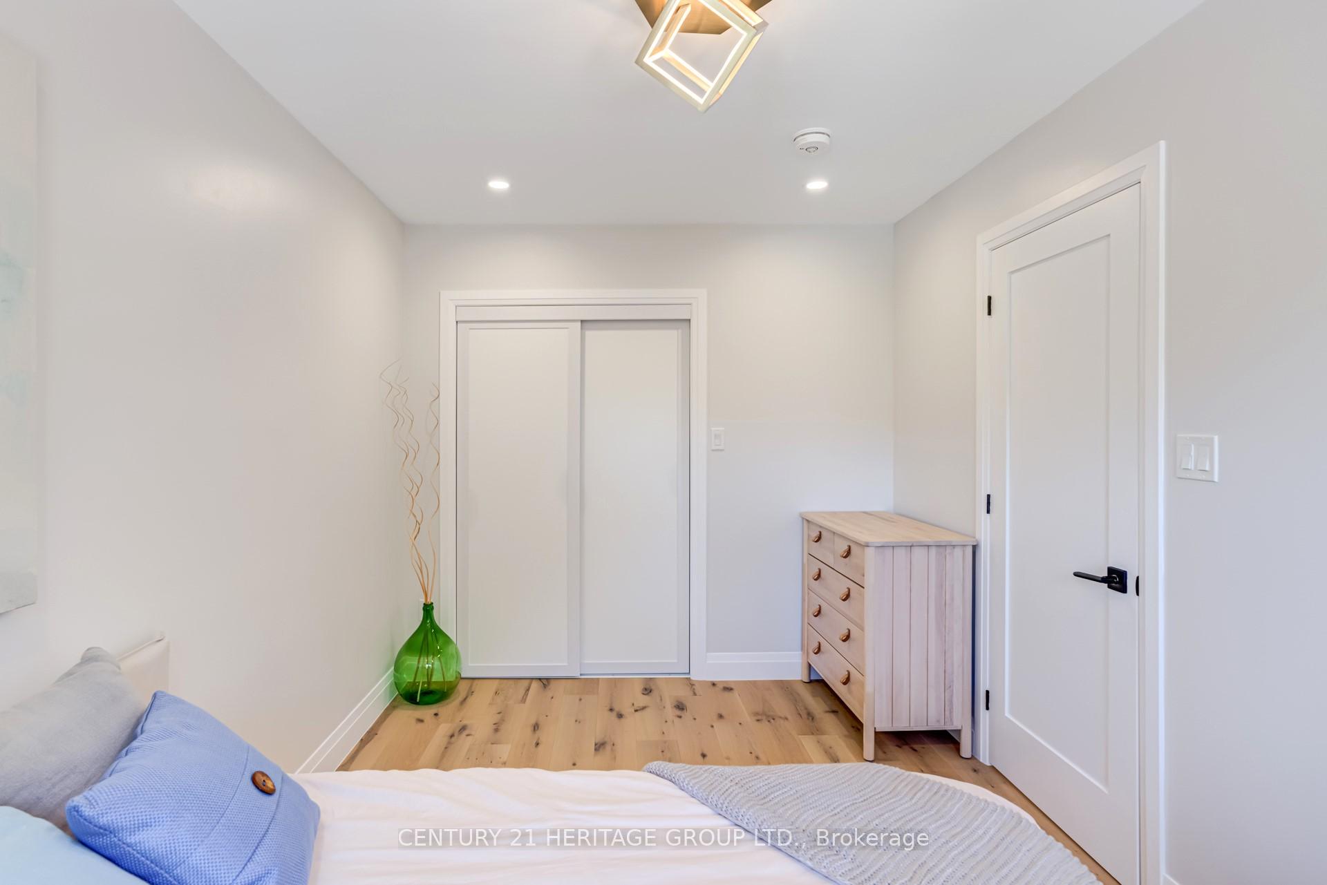 Photo 20 of 576 Broadway Avenue, Toronto, Leaside — HOMEH