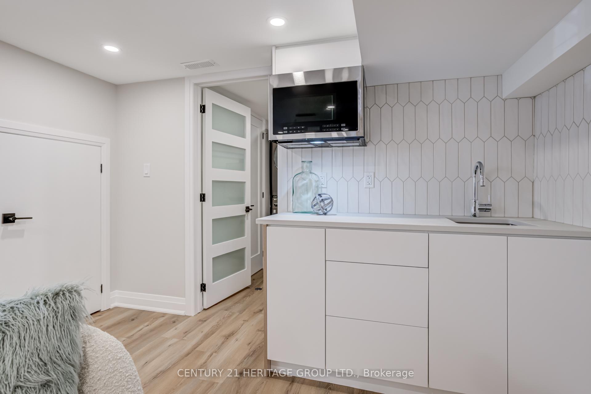 Photo 26 of 576 Broadway Avenue, Toronto, Leaside — HOMEH