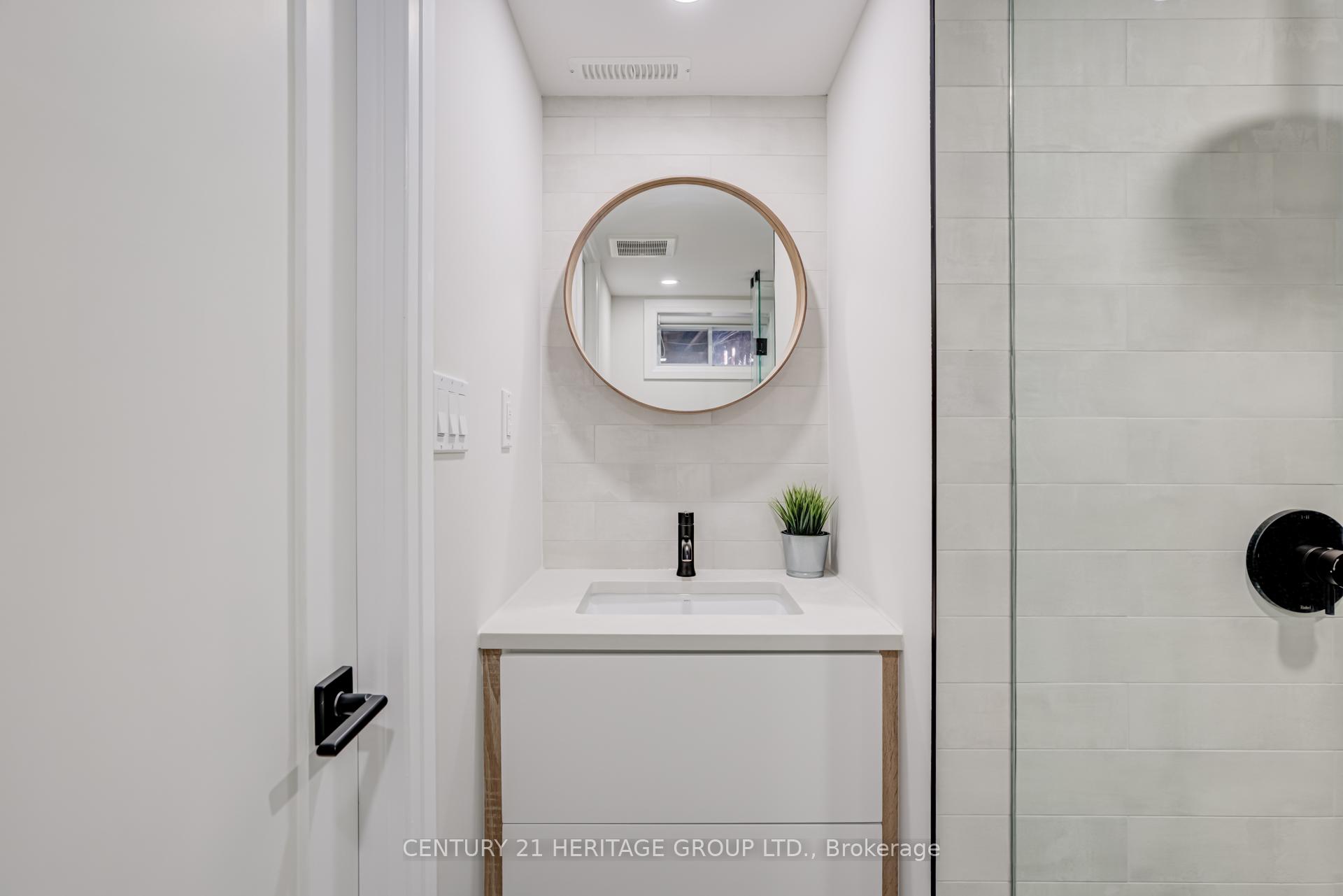 Photo 29 of 576 Broadway Avenue, Toronto, Leaside — HOMEH