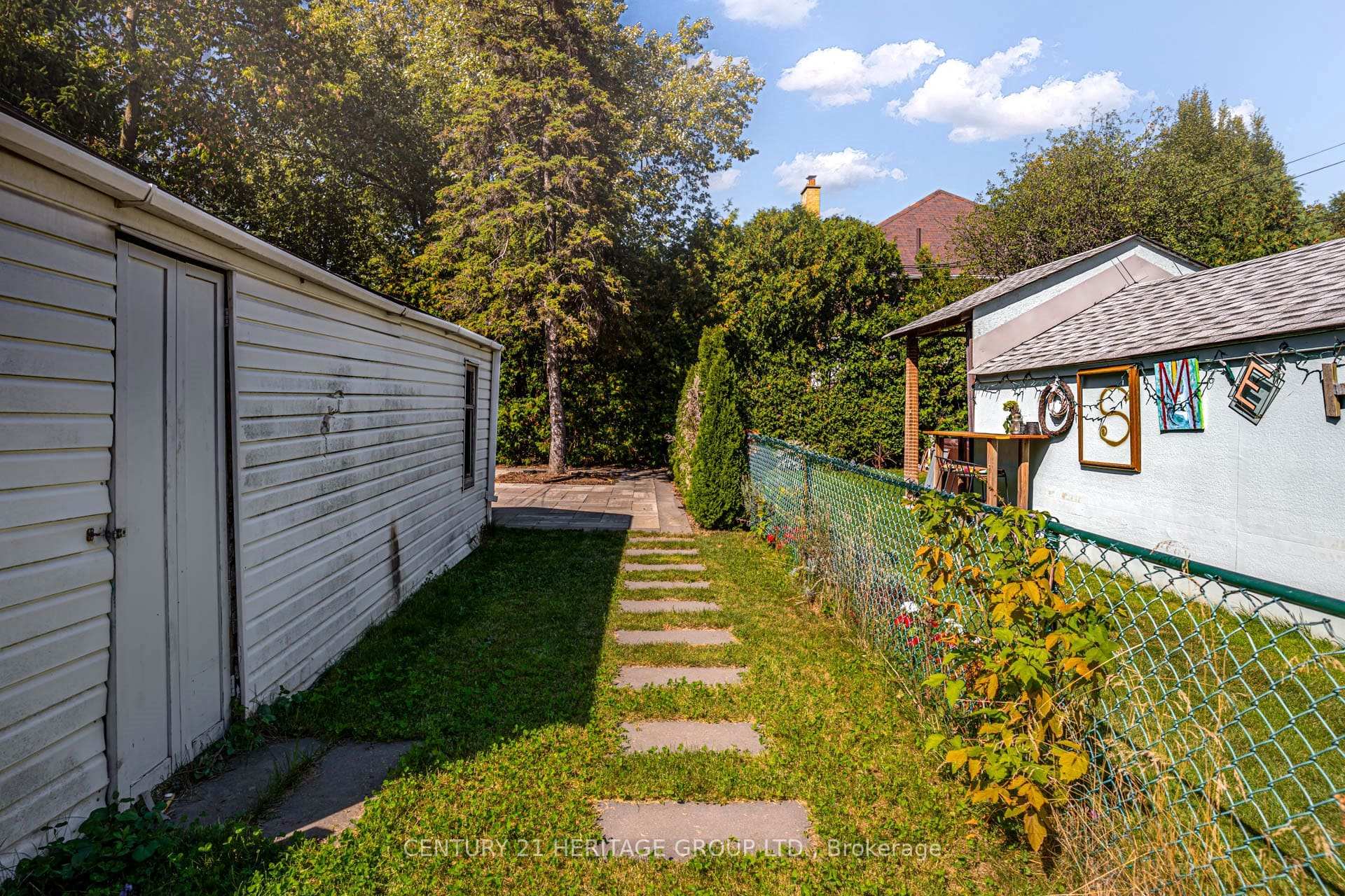 Photo 33 of 576 Broadway Avenue, Toronto, Leaside — HOMEH