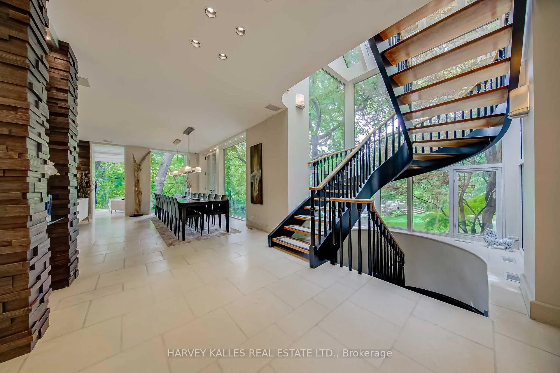 Photo 5 of 9 Beaumont Road, Toronto, Rosedale-Moore Park — HOMEH