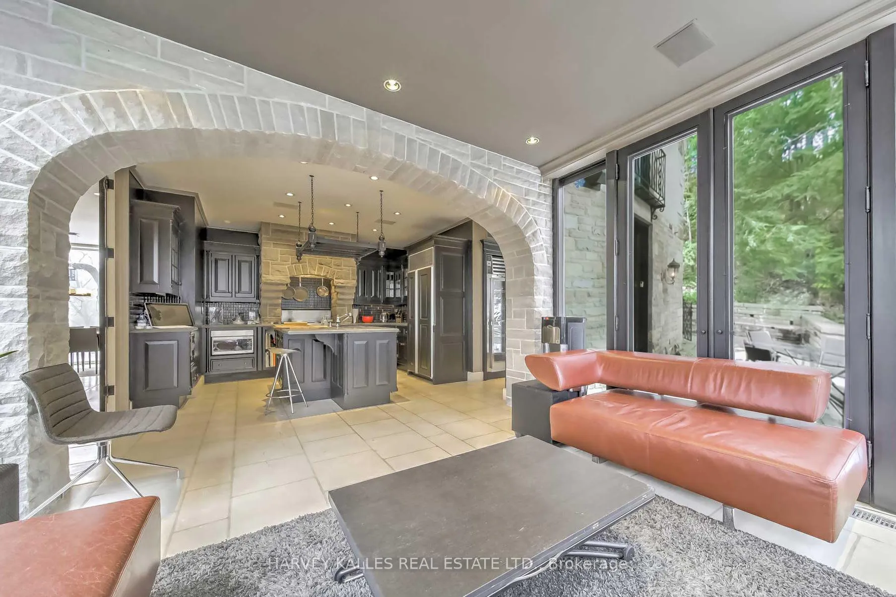 Photo 11 of 9 Beaumont Road, Toronto, Rosedale-Moore Park — HOMEH