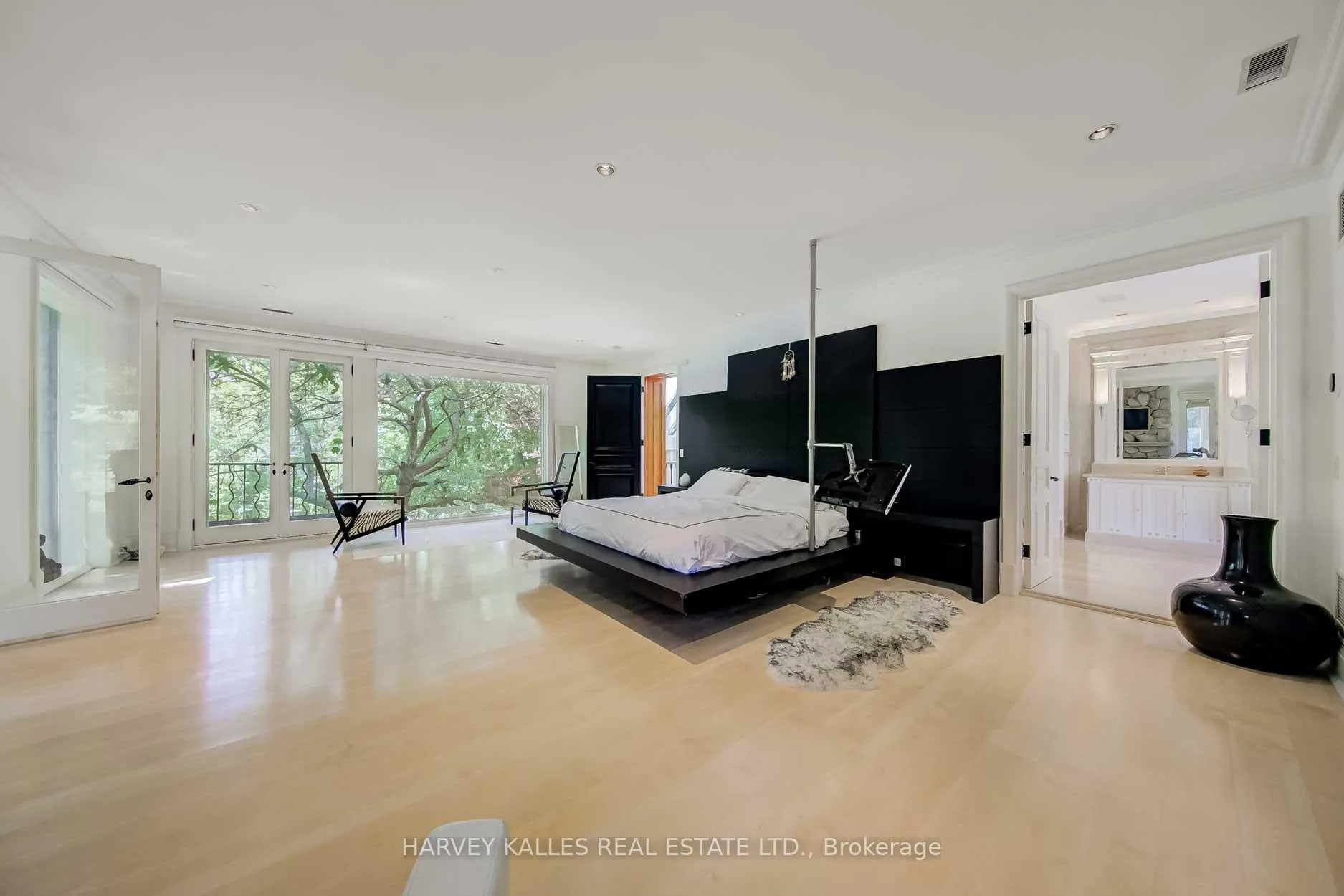 Photo 19 of 9 Beaumont Road, Toronto, Rosedale-Moore Park — HOMEH