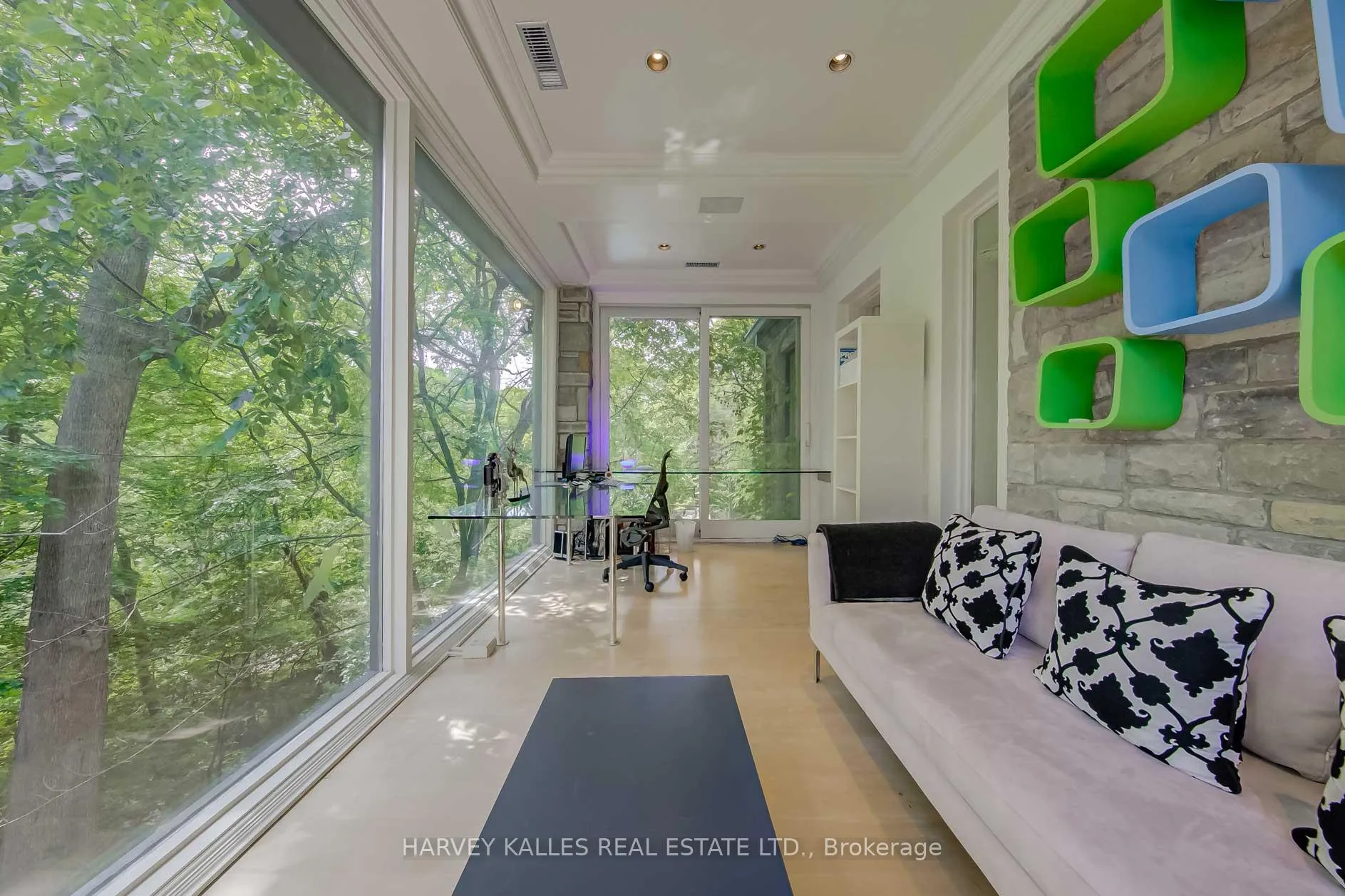 Photo 20 of 9 Beaumont Road, Toronto, Rosedale-Moore Park — HOMEH