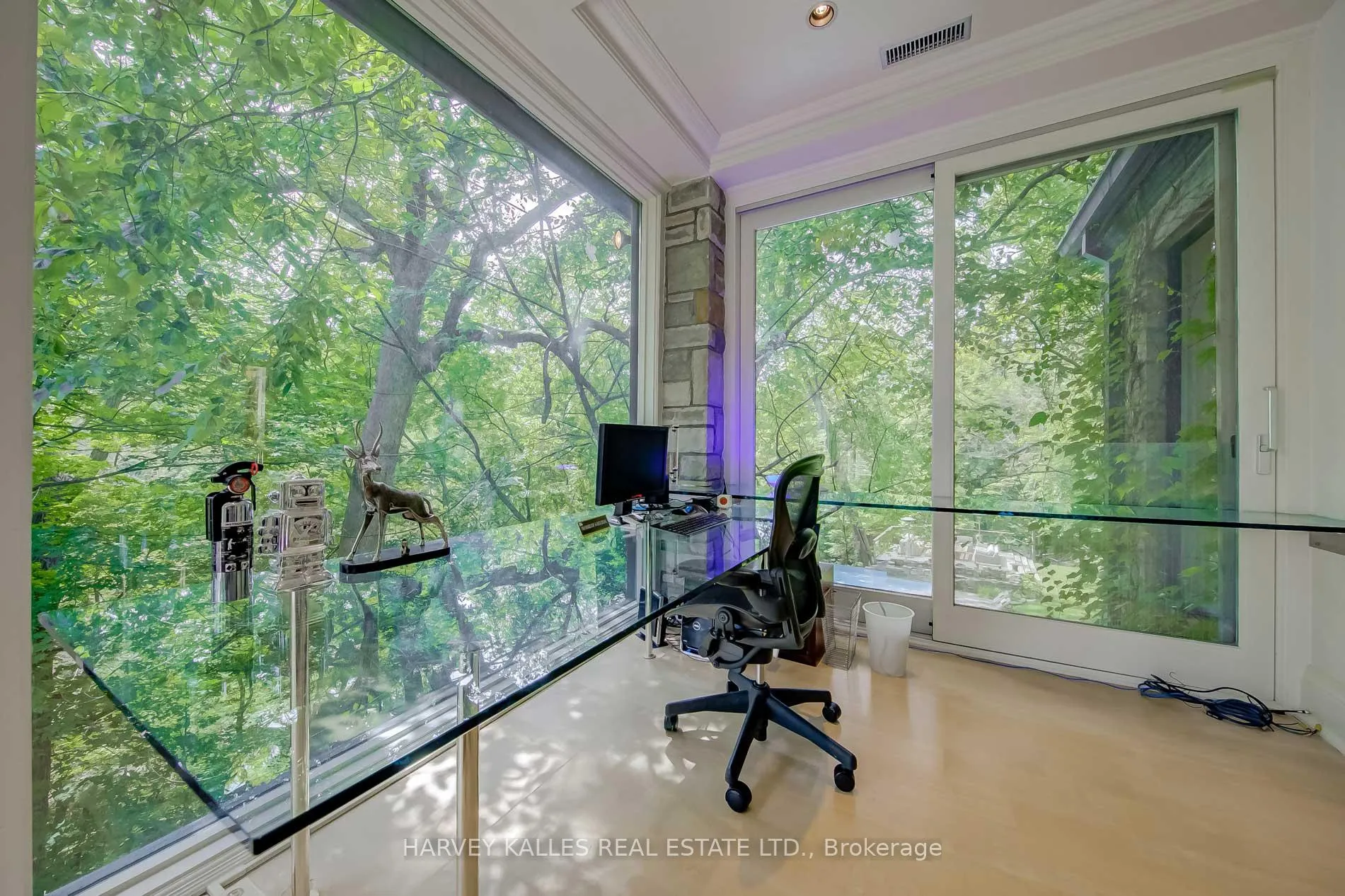 Photo 21 of 9 Beaumont Road, Toronto, Rosedale-Moore Park — HOMEH