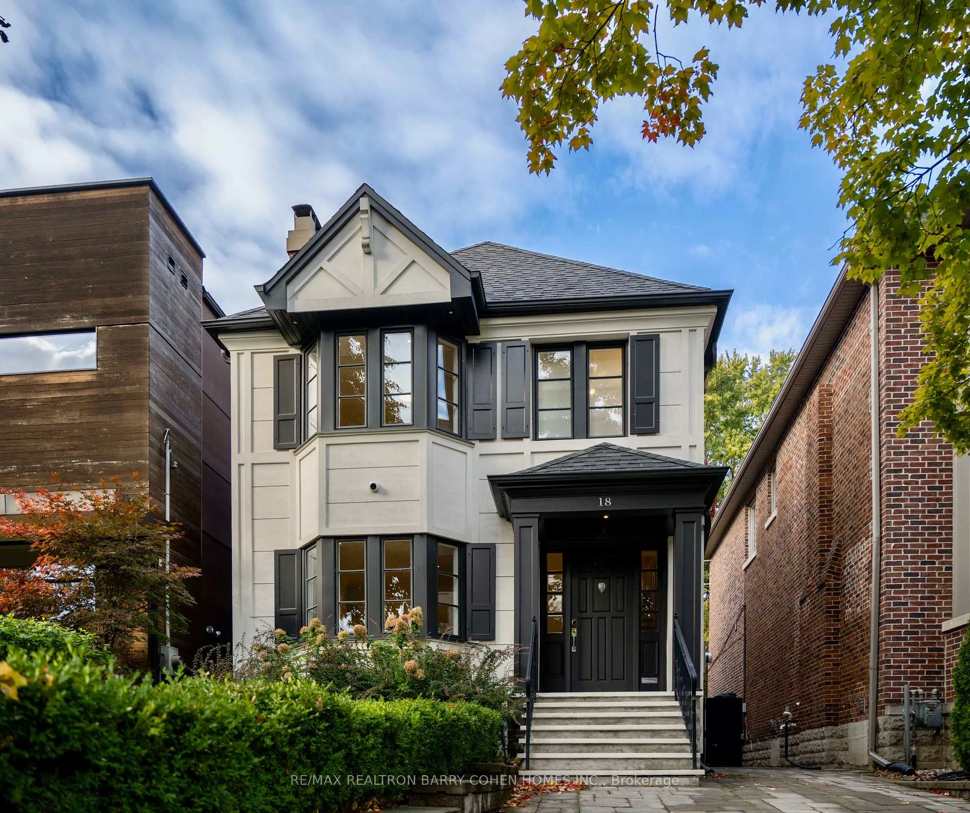 Photo 2 of 18 Astley Avenue, Toronto, Rosedale-Moore Park — HOMEH