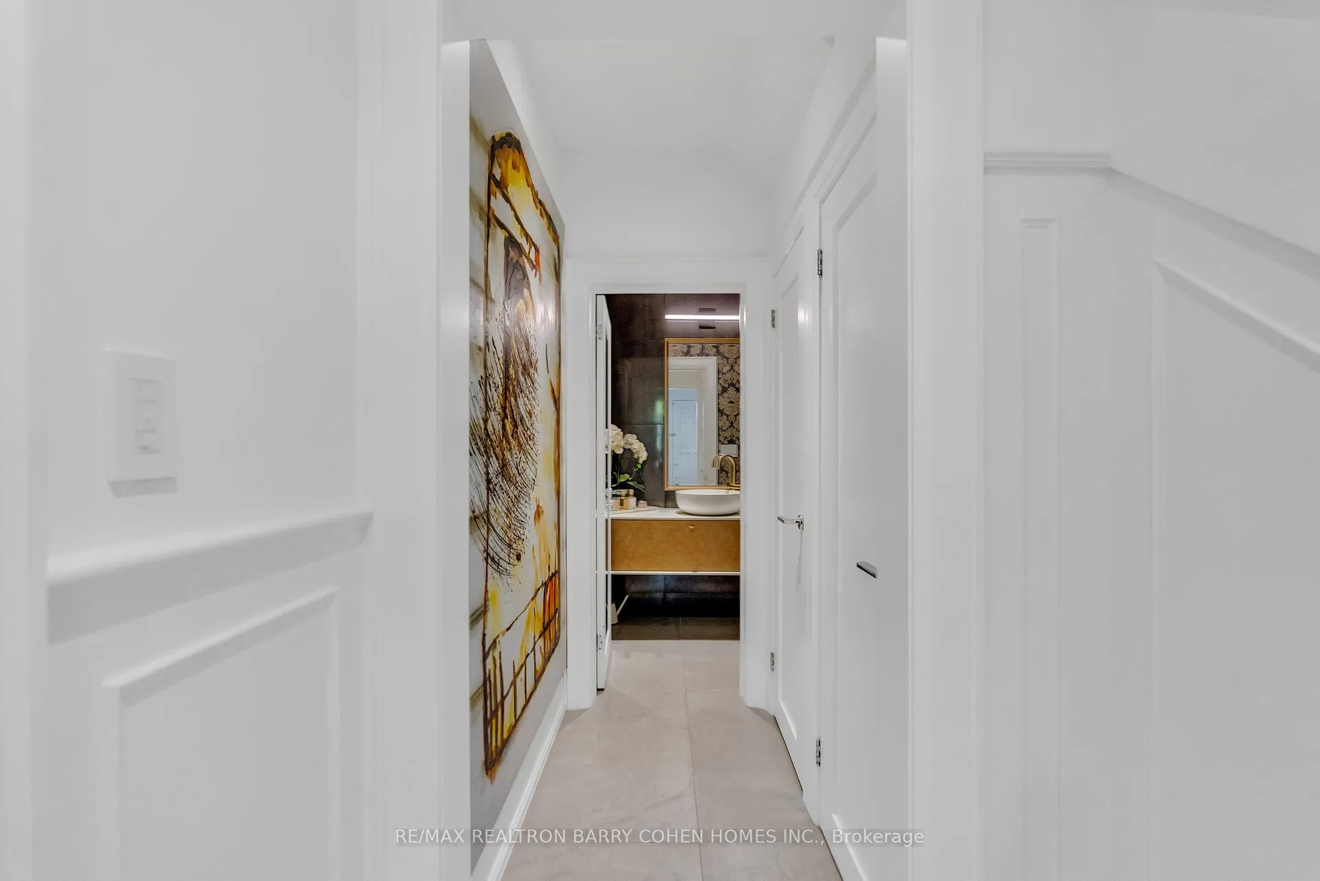 Photo 6 of 18 Astley Avenue, Toronto, Rosedale-Moore Park — HOMEH