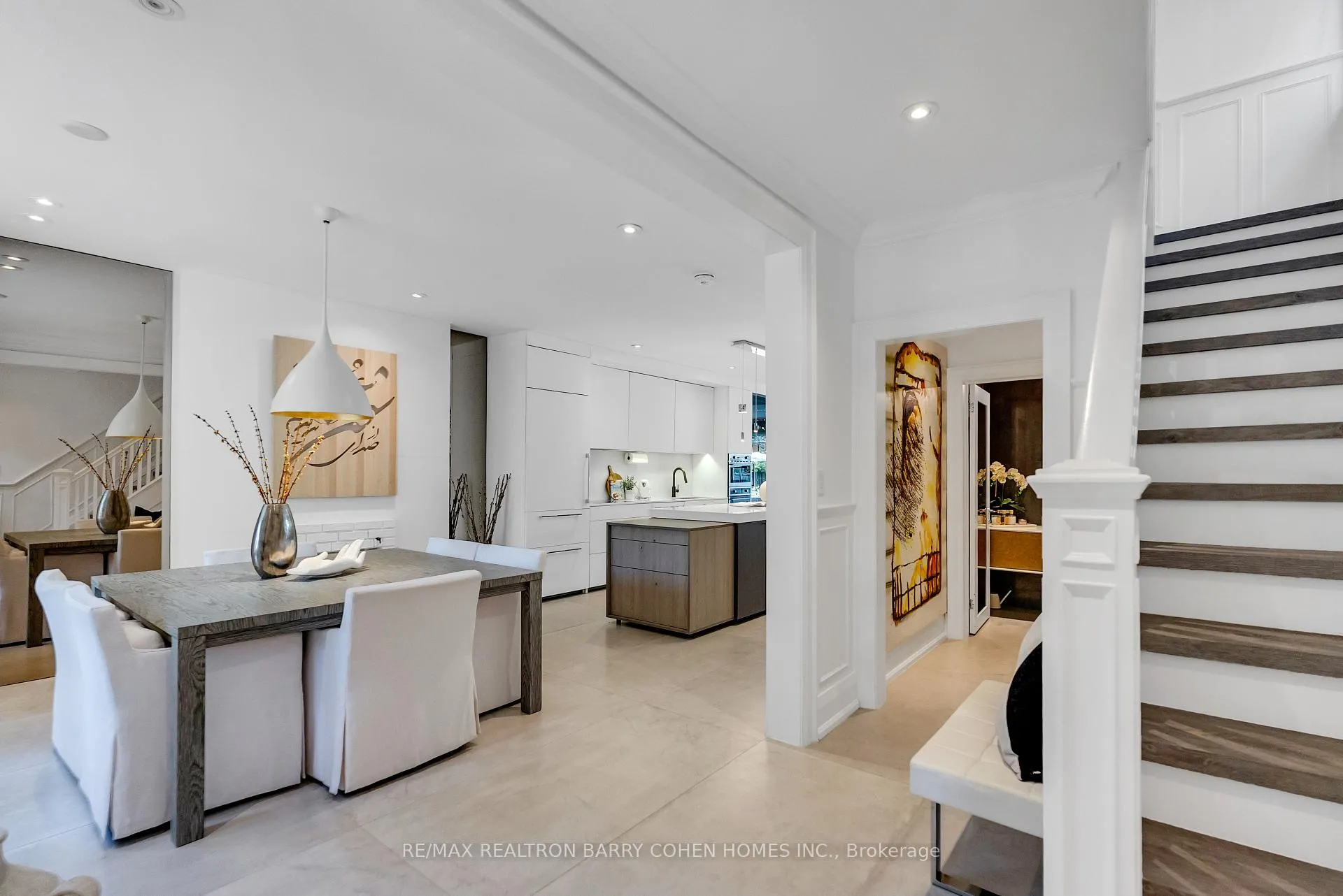 Photo 9 of 18 Astley Avenue, Toronto, Rosedale-Moore Park — HOMEH