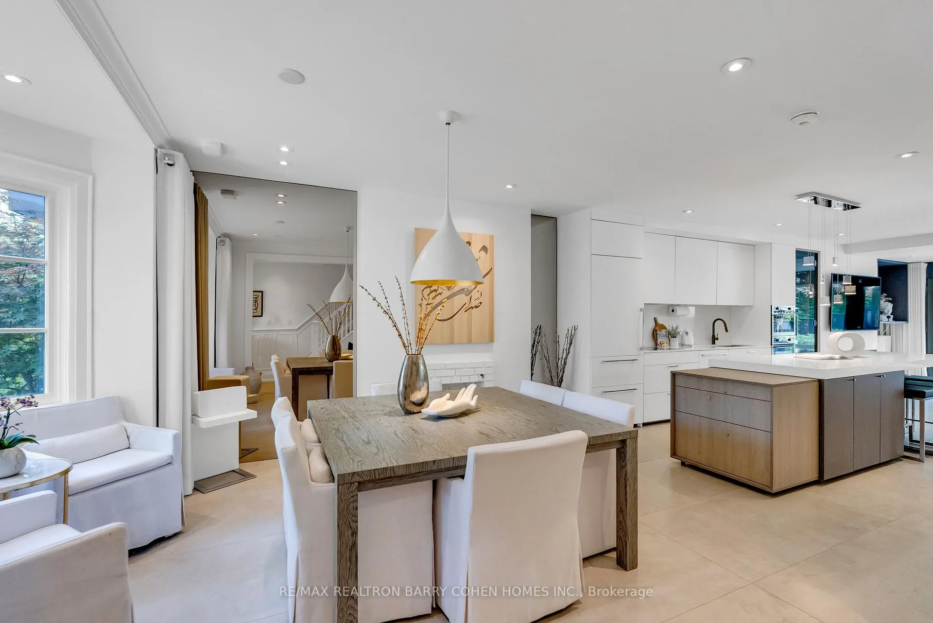 Photo 11 of 18 Astley Avenue, Toronto, Rosedale-Moore Park — HOMEH