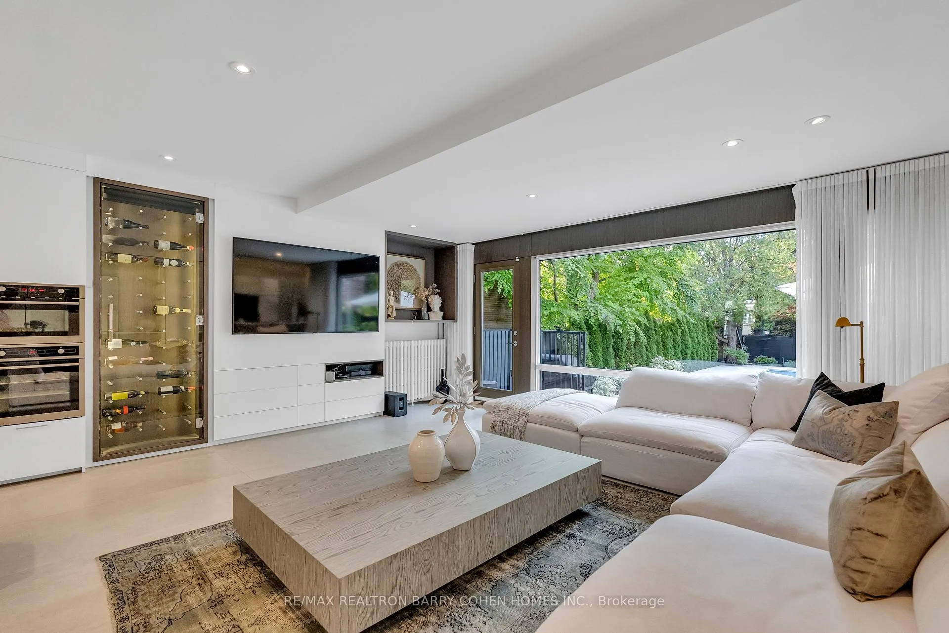 Photo 15 of 18 Astley Avenue, Toronto, Rosedale-Moore Park — HOMEH