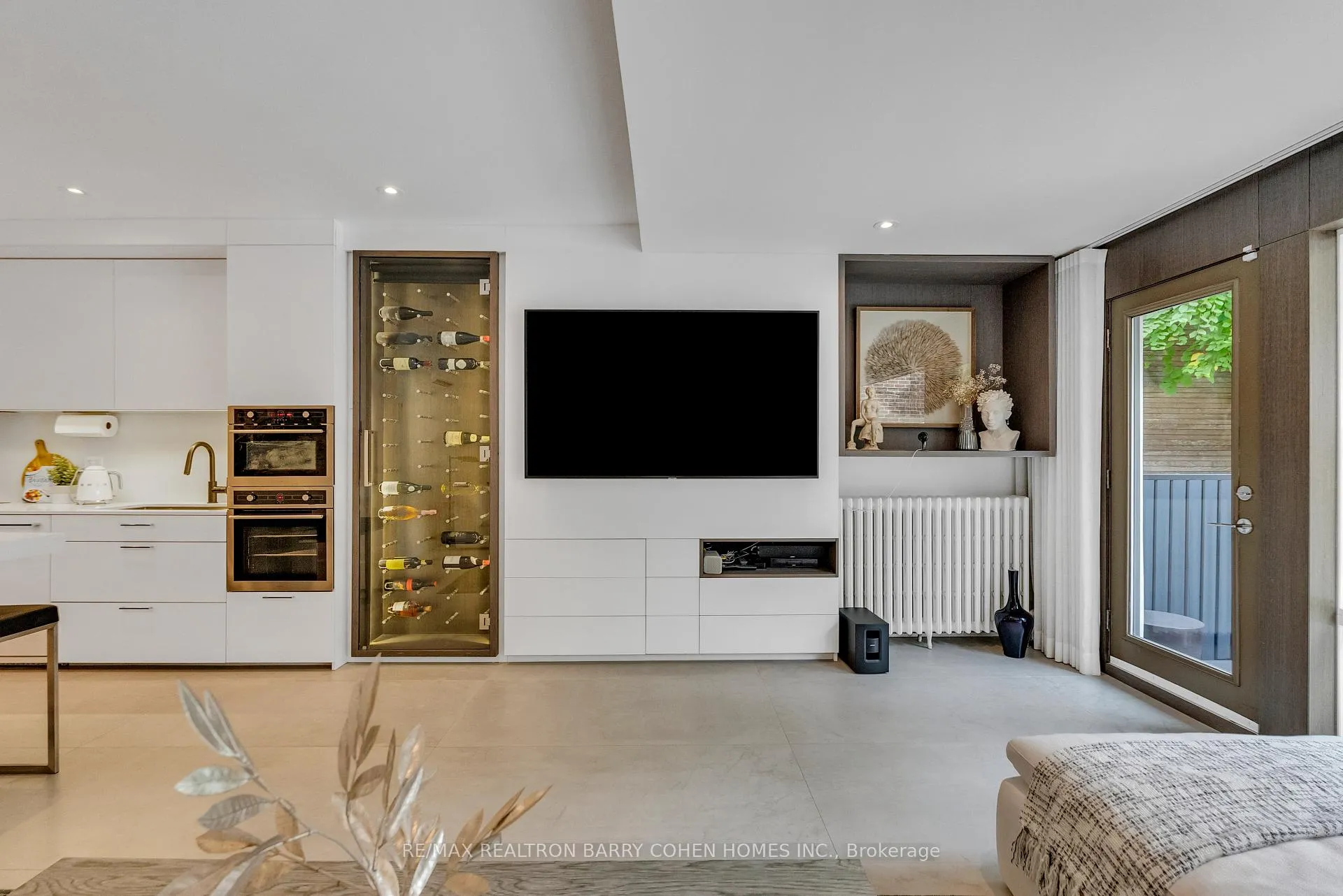Photo 16 of 18 Astley Avenue, Toronto, Rosedale-Moore Park — HOMEH