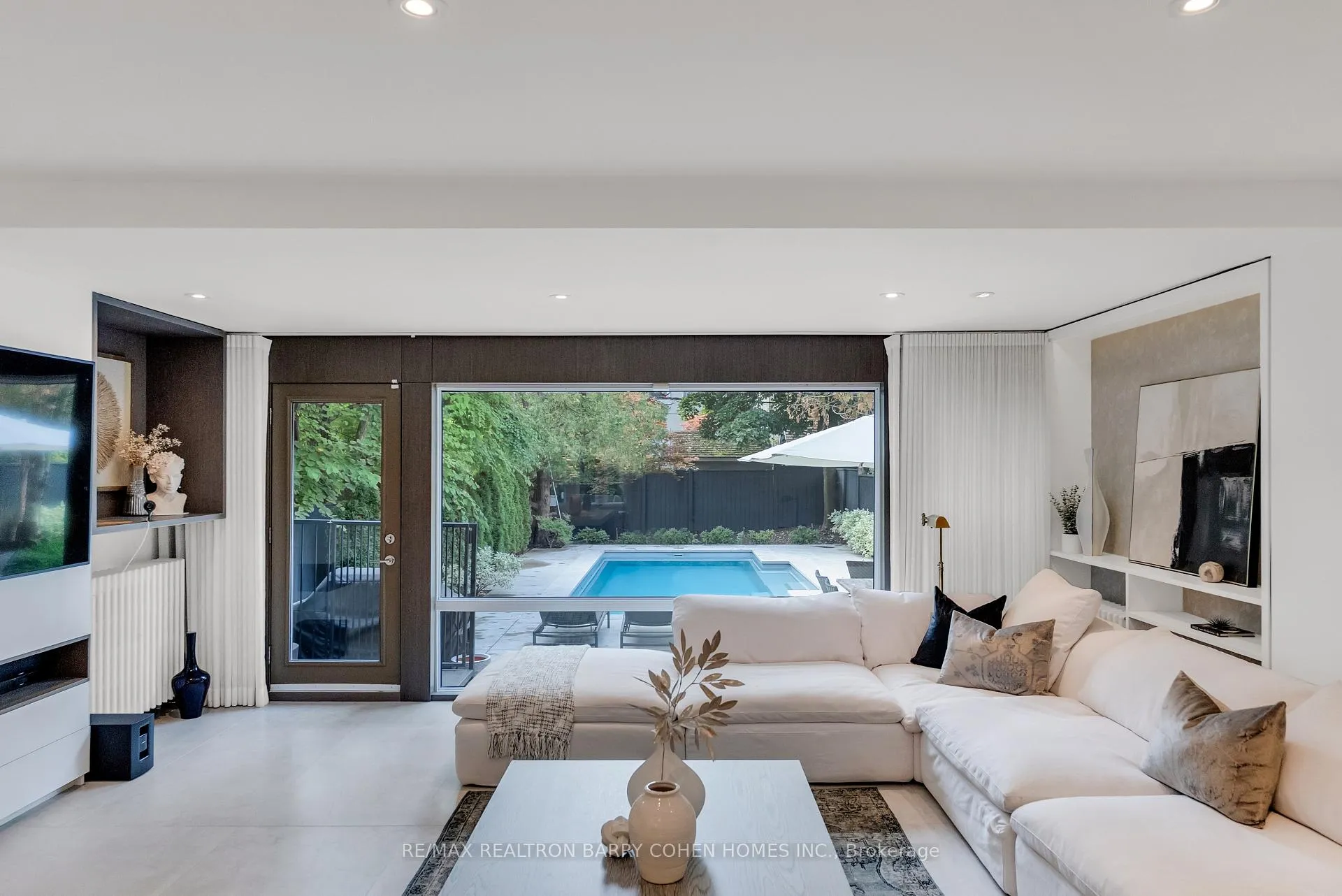 Photo 18 of 18 Astley Avenue, Toronto, Rosedale-Moore Park — HOMEH