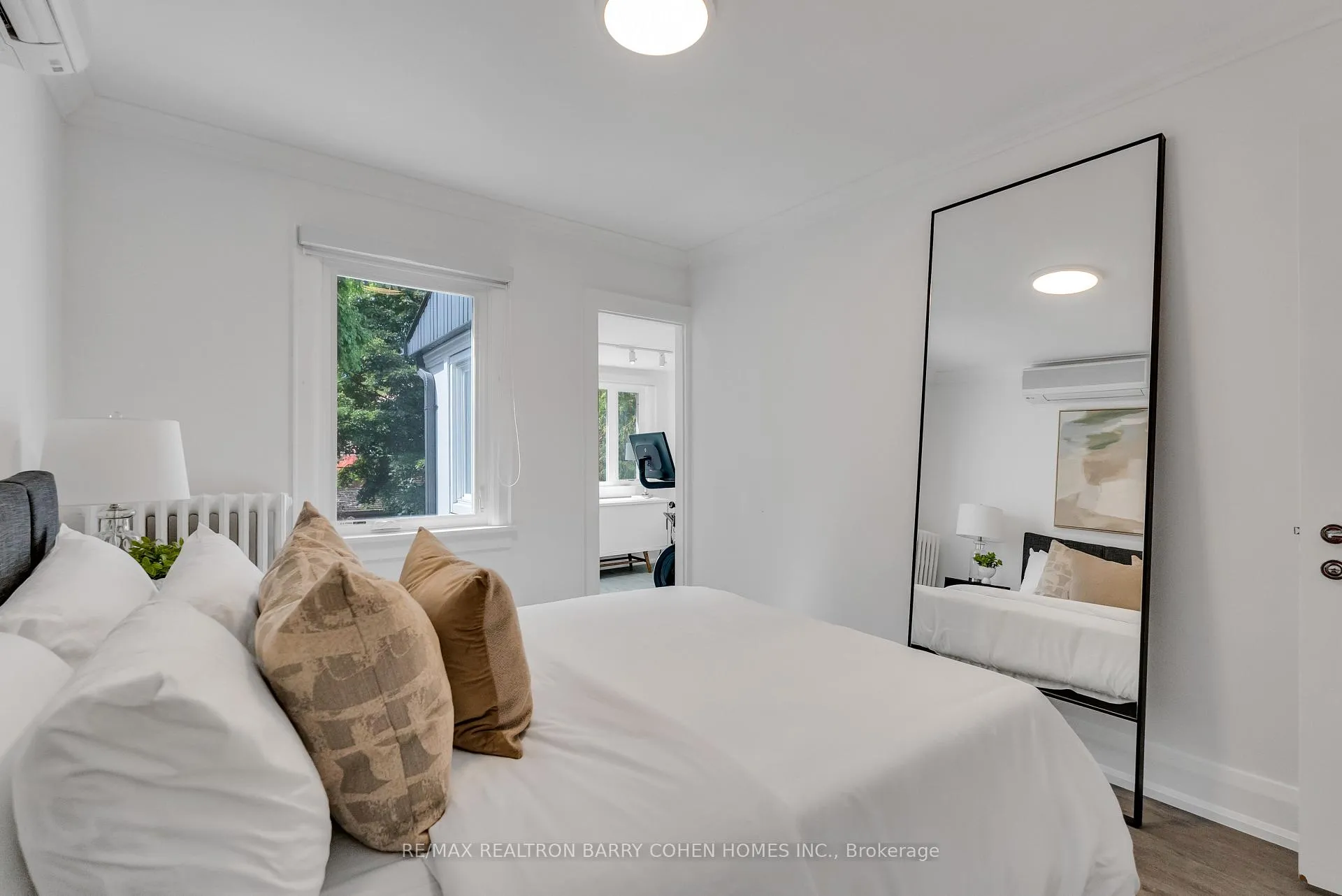 Photo 21 of 18 Astley Avenue, Toronto, Rosedale-Moore Park — HOMEH