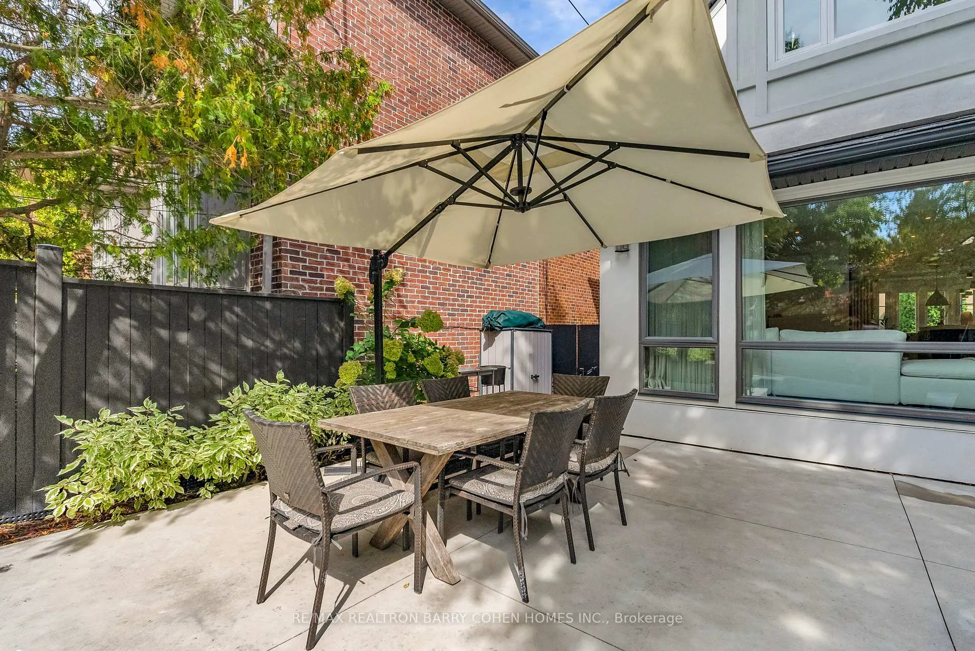 Photo 38 of 18 Astley Avenue, Toronto, Rosedale-Moore Park — HOMEH