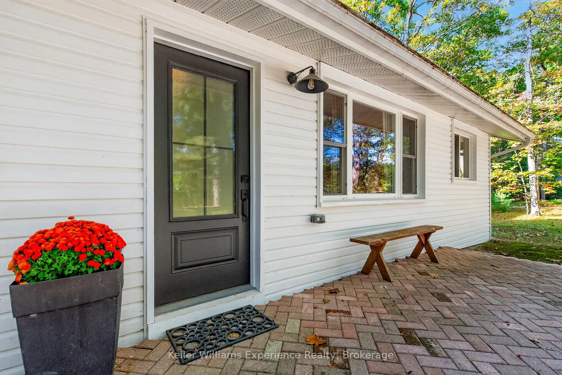 Photo 3 of 1694 Tiny Beaches Road S, Tiny, Rural Tiny — HOMEH
