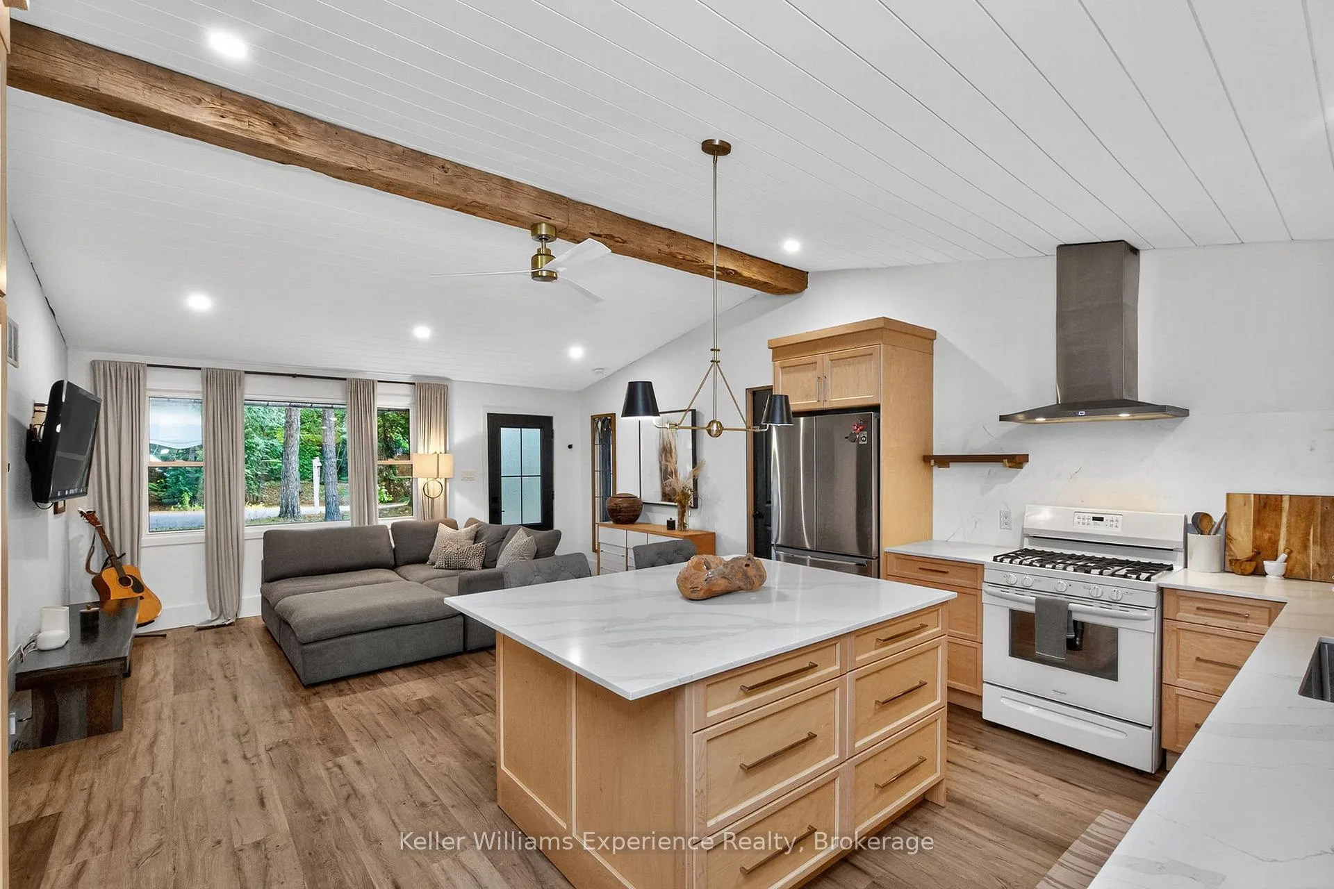 Photo 11 of 1694 Tiny Beaches Road S, Tiny, Rural Tiny — HOMEH