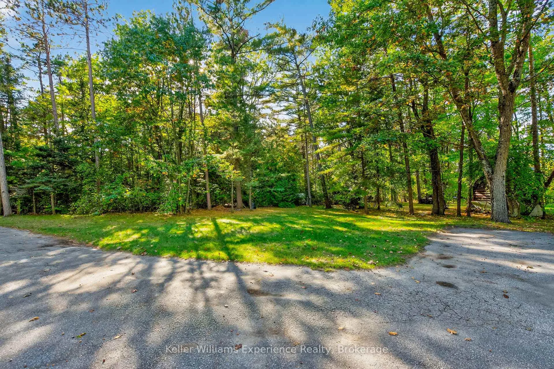 Photo 30 of 1694 Tiny Beaches Road S, Tiny, Rural Tiny — HOMEH