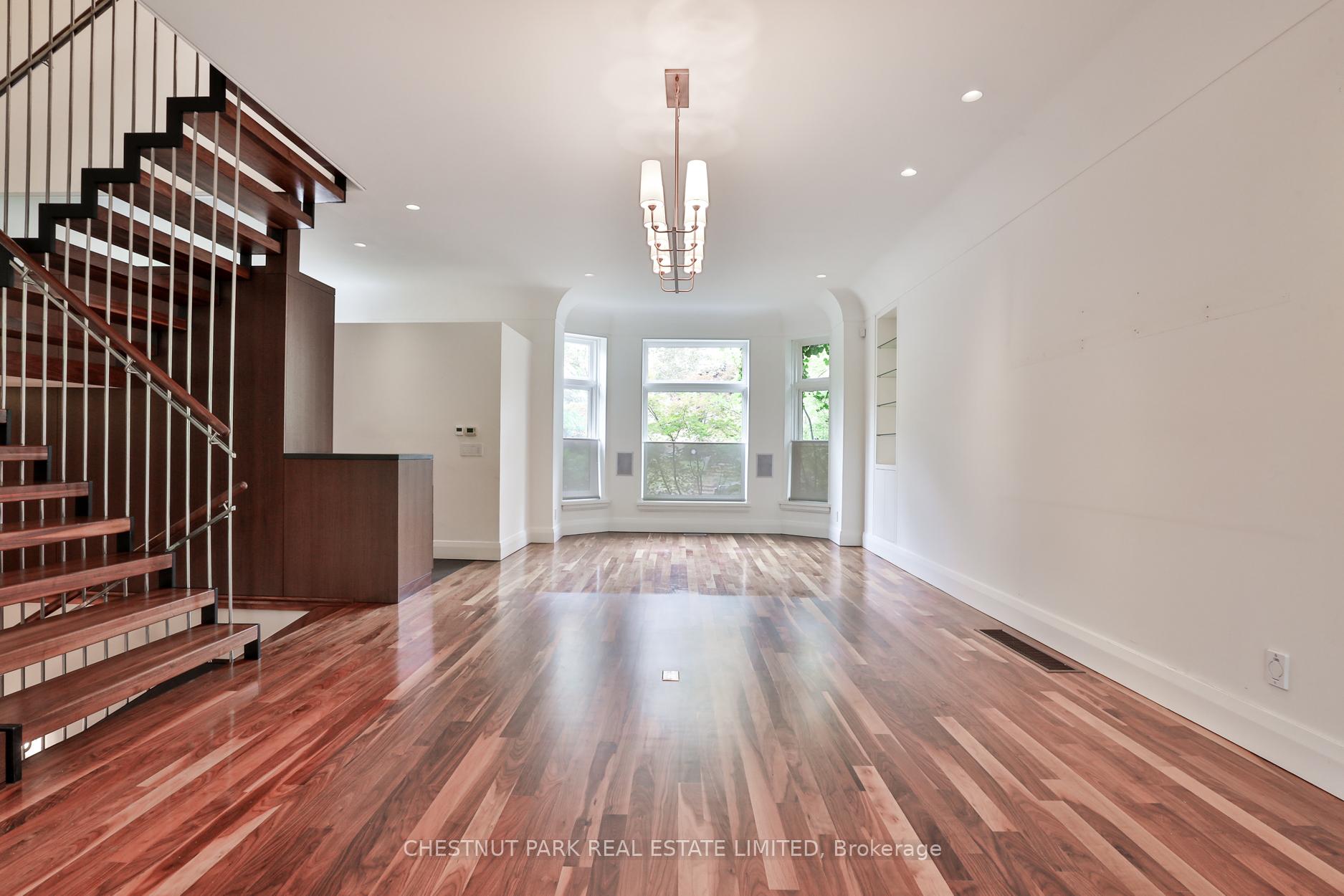 Photo 5 of 4 Meredith Crescent, Toronto, Rosedale-Moore Park — HOMEH
