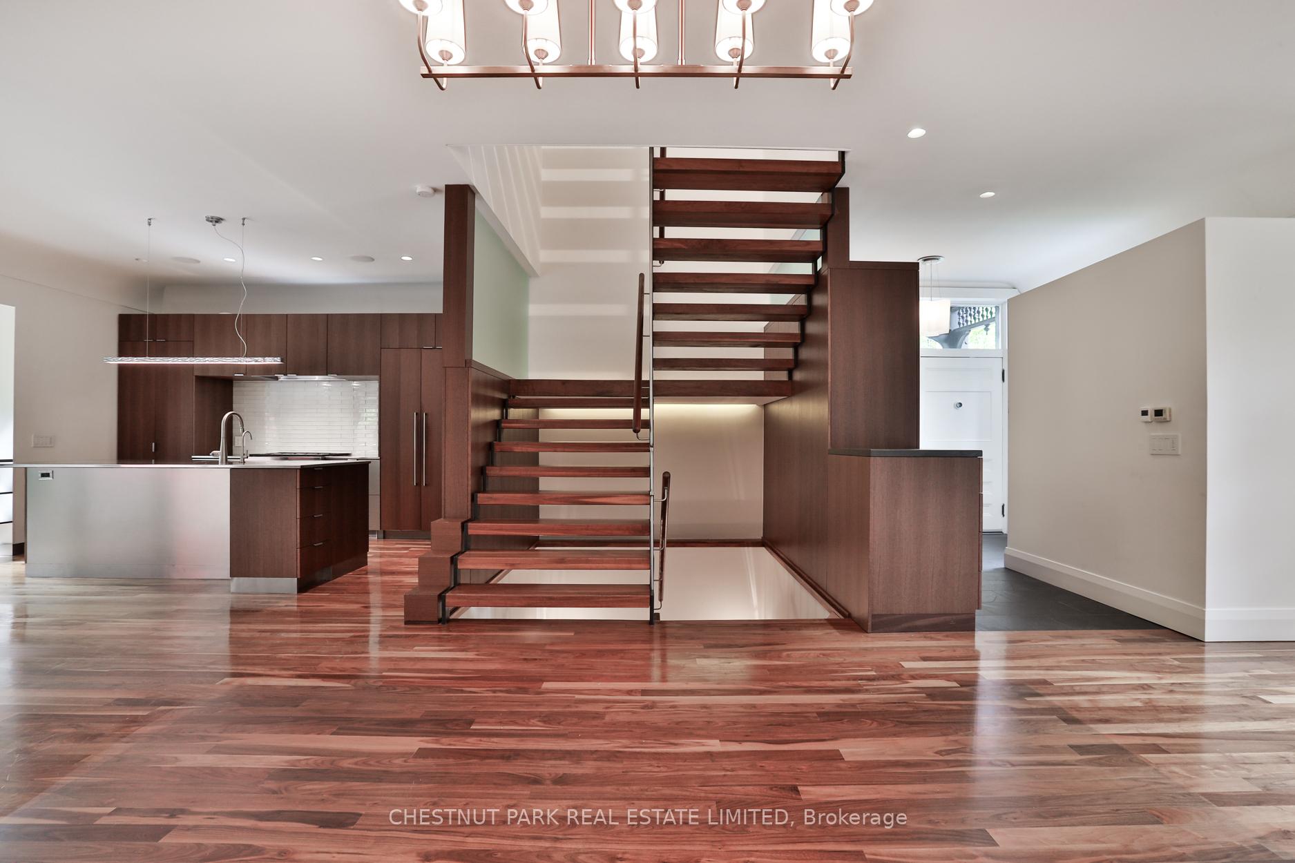 Photo 6 of 4 Meredith Crescent, Toronto, Rosedale-Moore Park — HOMEH