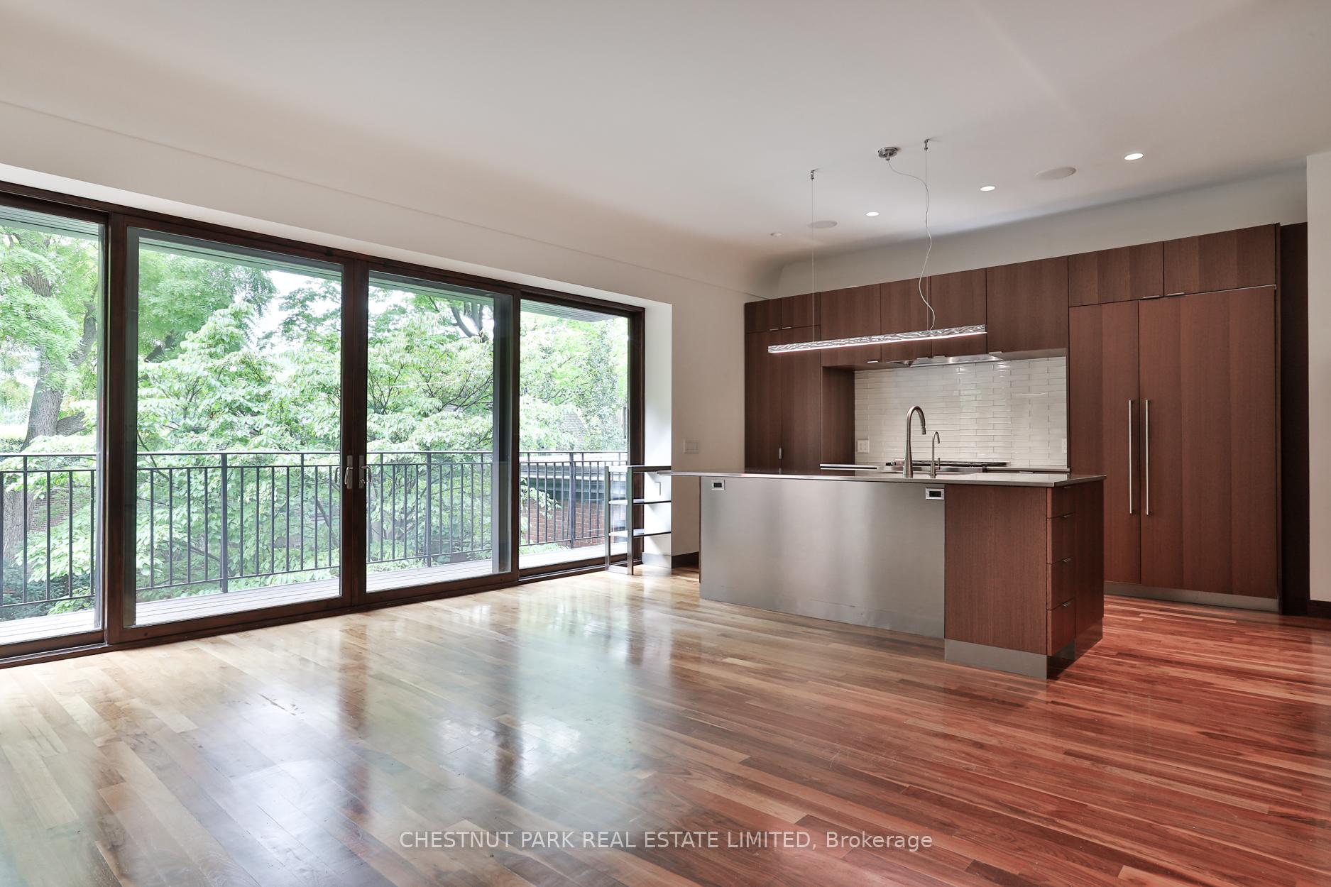 Photo 7 of 4 Meredith Crescent, Toronto, Rosedale-Moore Park — HOMEH
