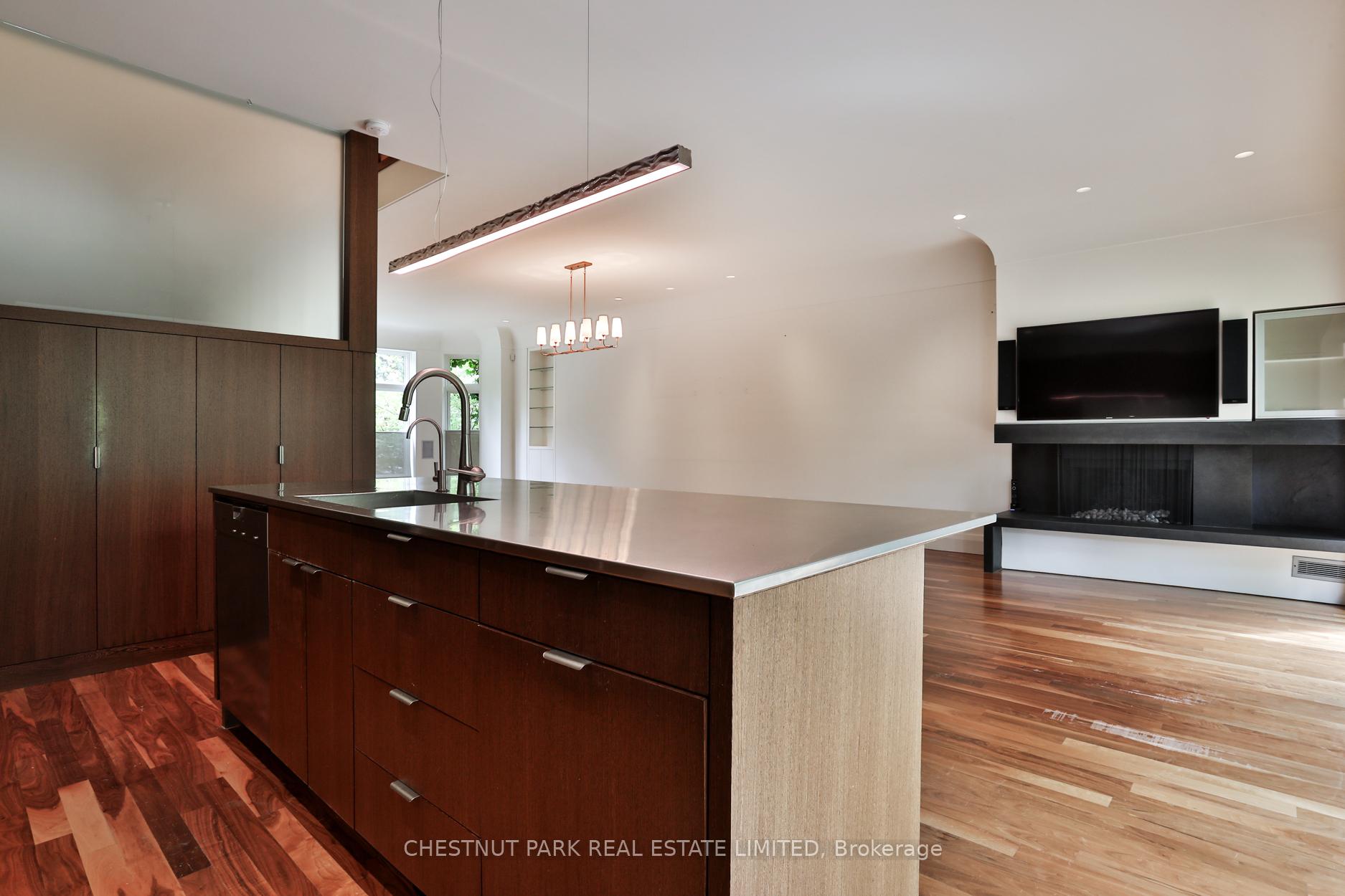 Photo 14 of 4 Meredith Crescent, Toronto, Rosedale-Moore Park — HOMEH