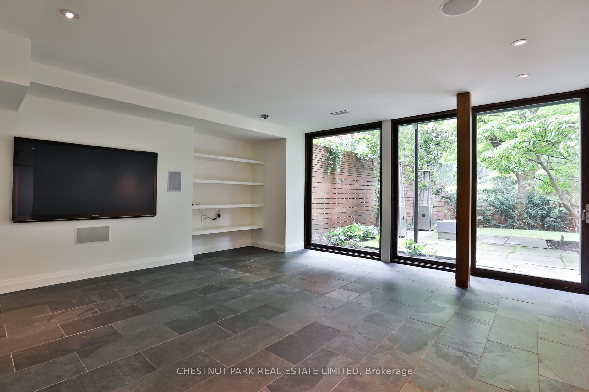 Photo 36 of 4 Meredith Crescent, Toronto, Rosedale-Moore Park — HOMEH