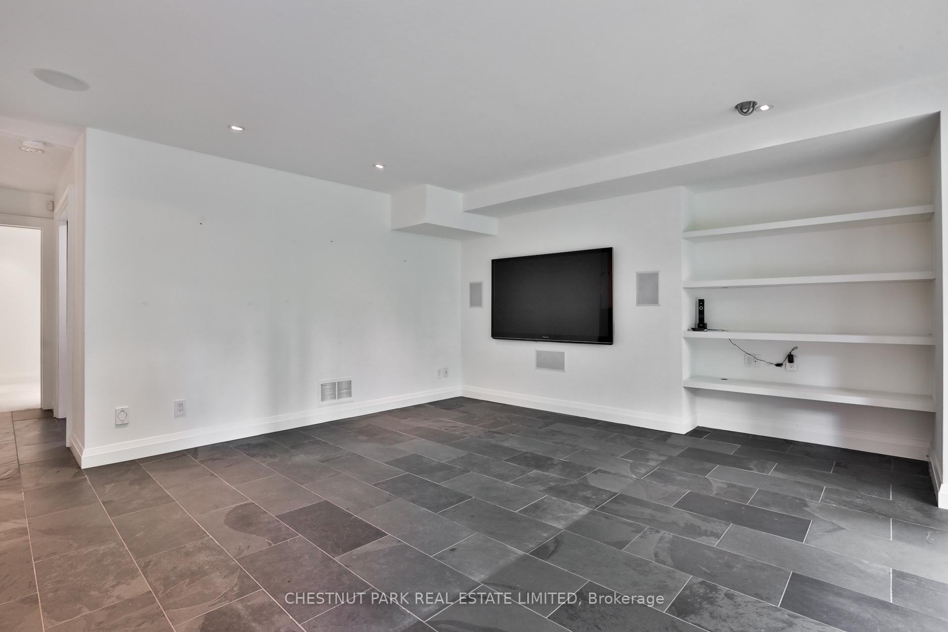 Photo 37 of 4 Meredith Crescent, Toronto, Rosedale-Moore Park — HOMEH