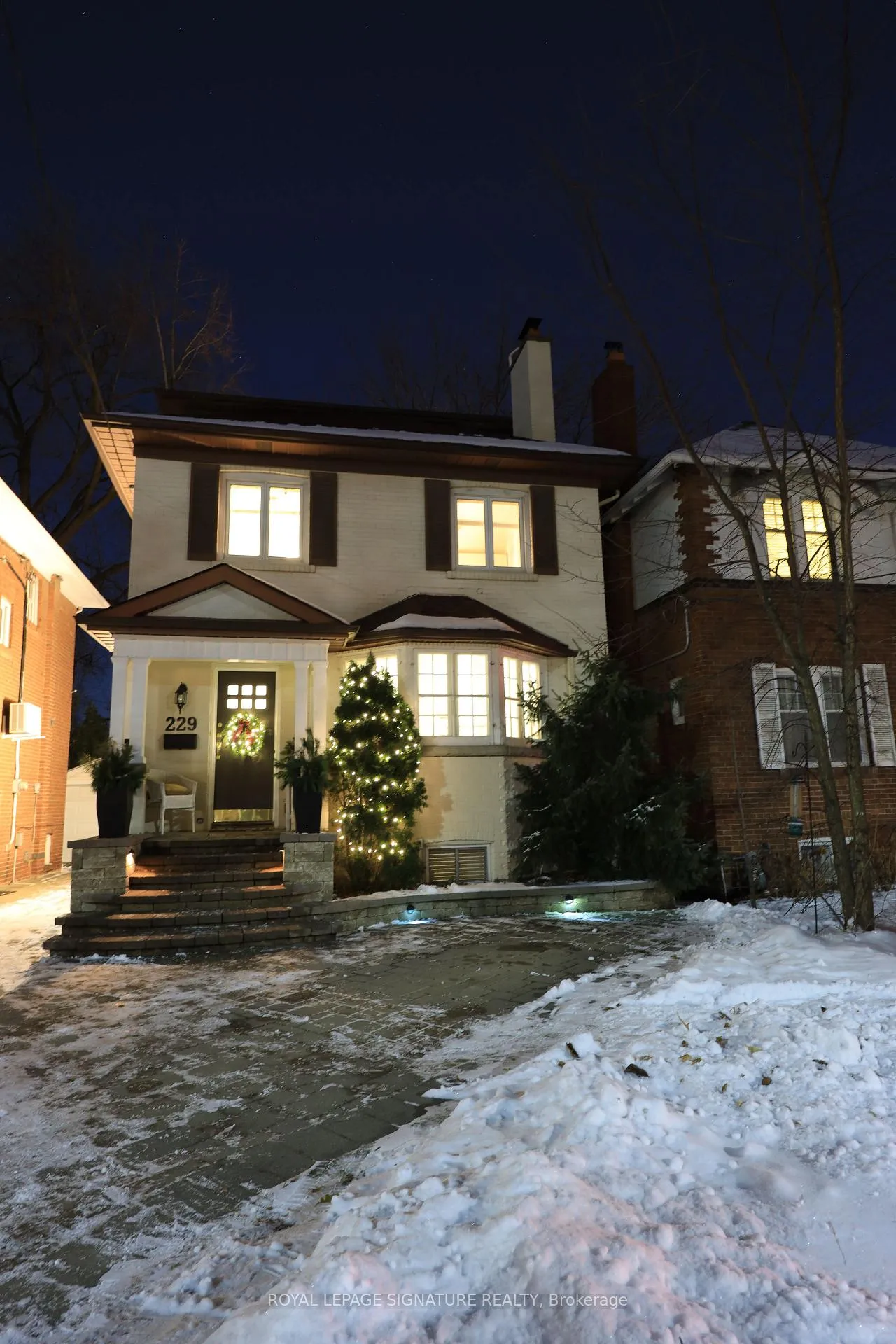 Photo 2 of 229 Glengrove Avenue W, Toronto, Lawrence Park South — HOMEH