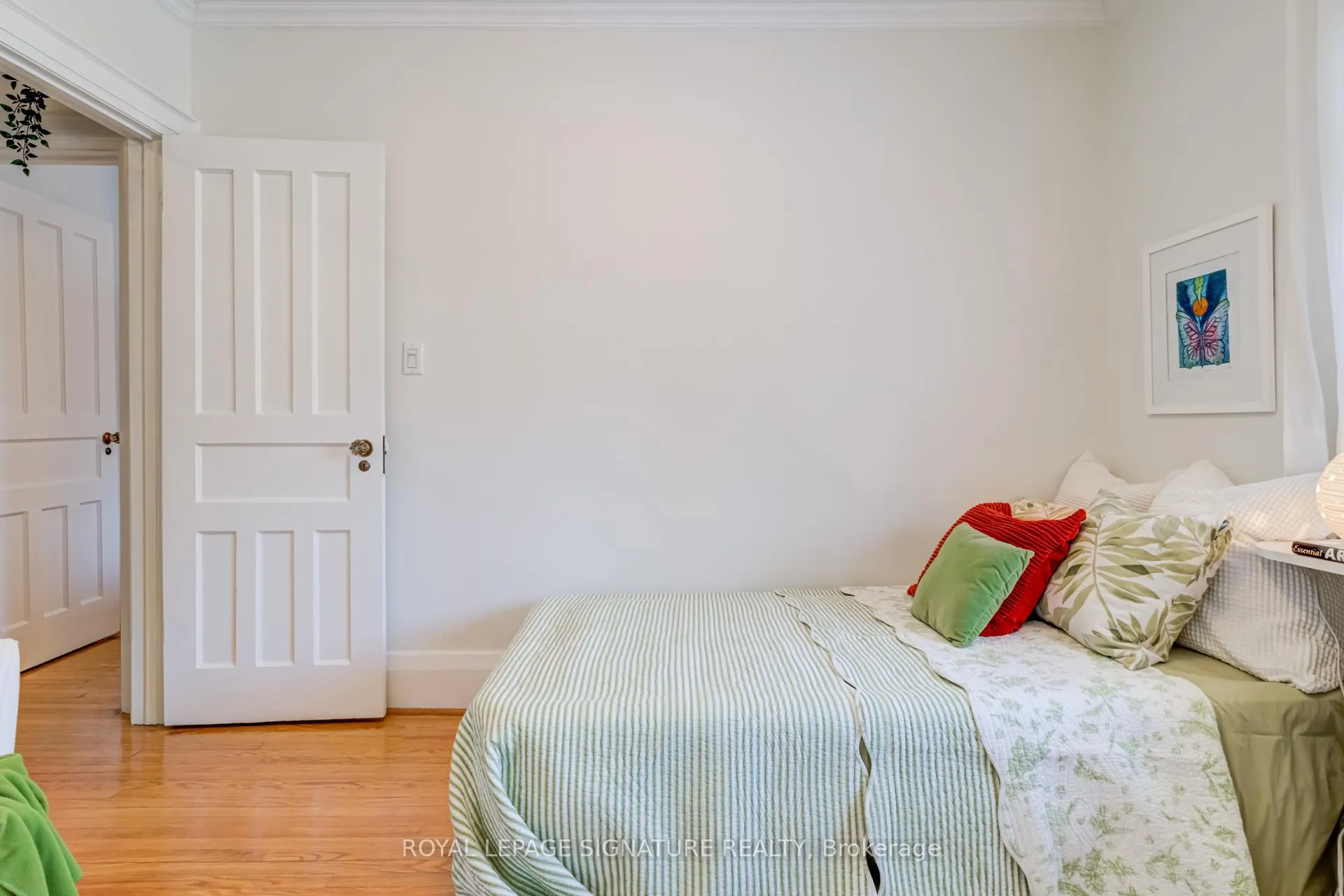 Photo 21 of 229 Glengrove Avenue W, Toronto, Lawrence Park South — HOMEH