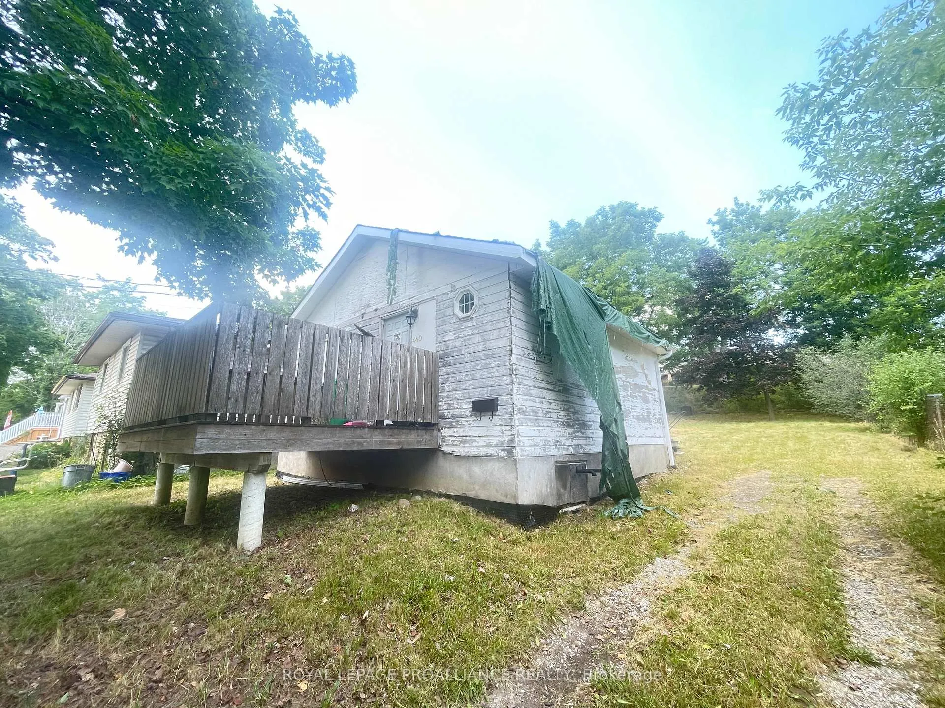 Photo 3 of 440 Bellevue Street, Peterborough, Northcrest Ward 5 — HOMEH