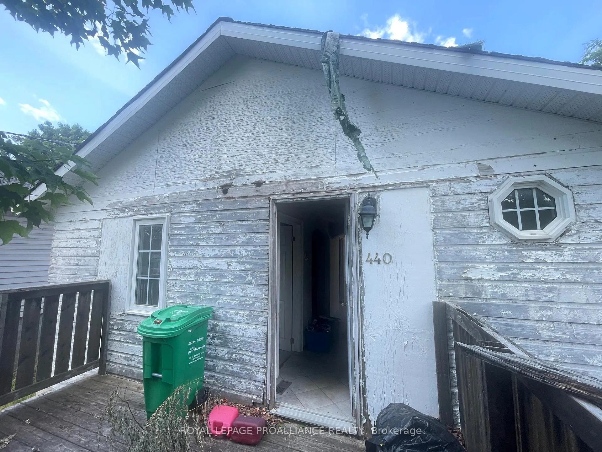 Photo 4 of 440 Bellevue Street, Peterborough, Northcrest Ward 5 — HOMEH