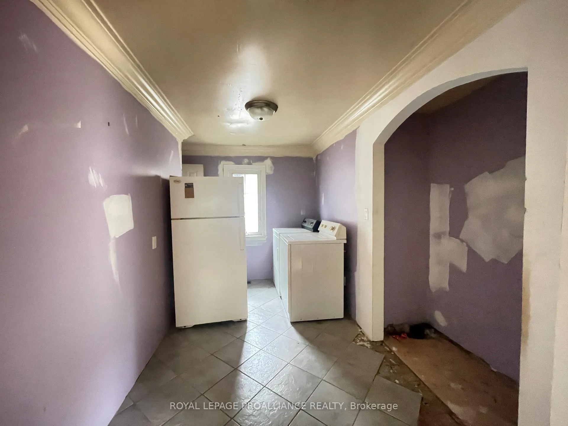 Photo 19 of 440 Bellevue Street, Peterborough, Northcrest Ward 5 — HOMEH