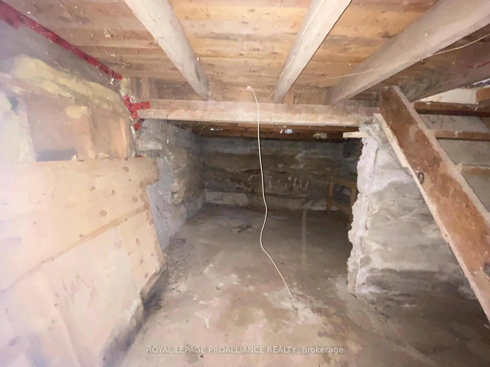 Photo 33 of 440 Bellevue Street, Peterborough, Northcrest Ward 5 — HOMEH