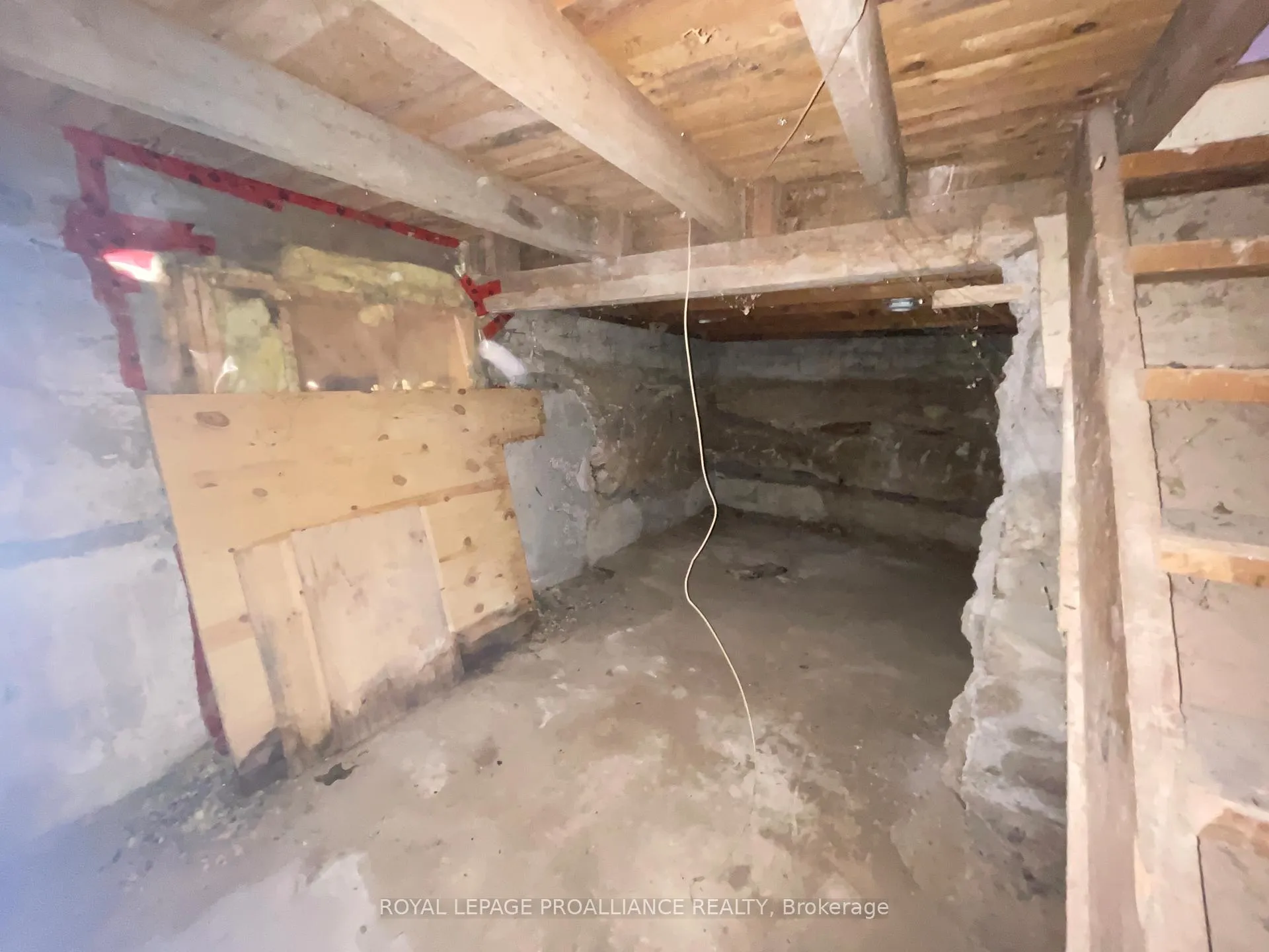 Photo 34 of 440 Bellevue Street, Peterborough, Northcrest Ward 5 — HOMEH