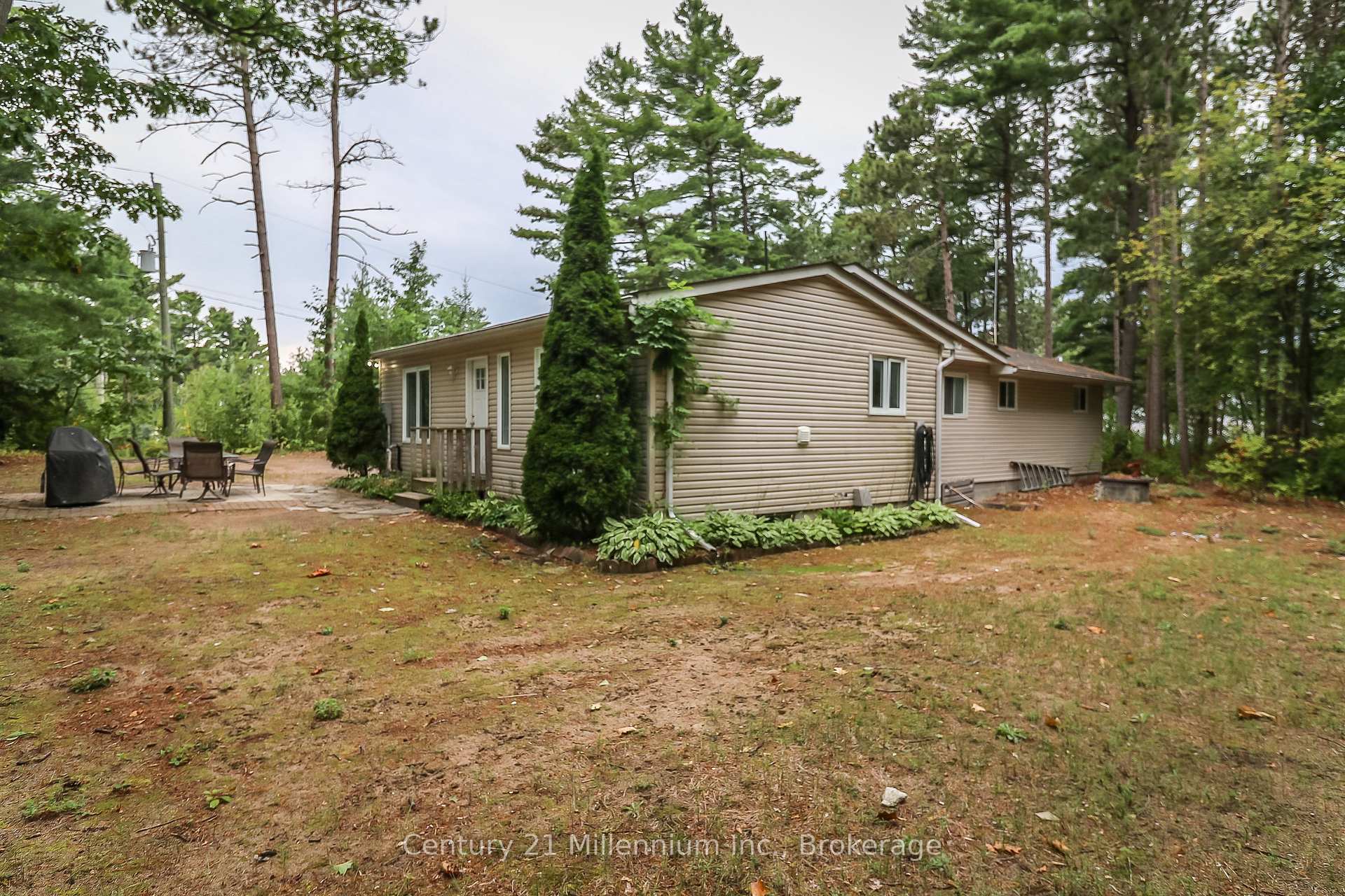 Photo 23 of 6 Monica Road, Tiny, Rural Tiny — HOMEH