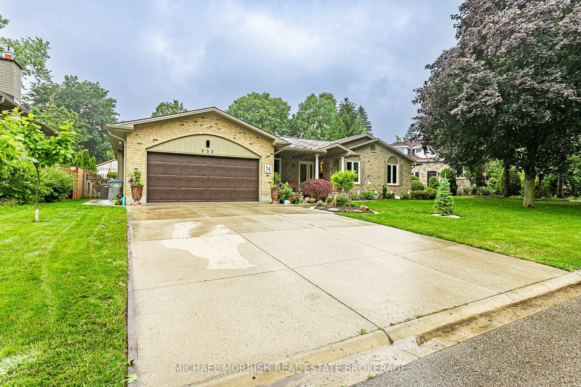 Photo 2 of 232 Mill Pond Crescent, Strathroy-Caradoc, NE — HOMEH