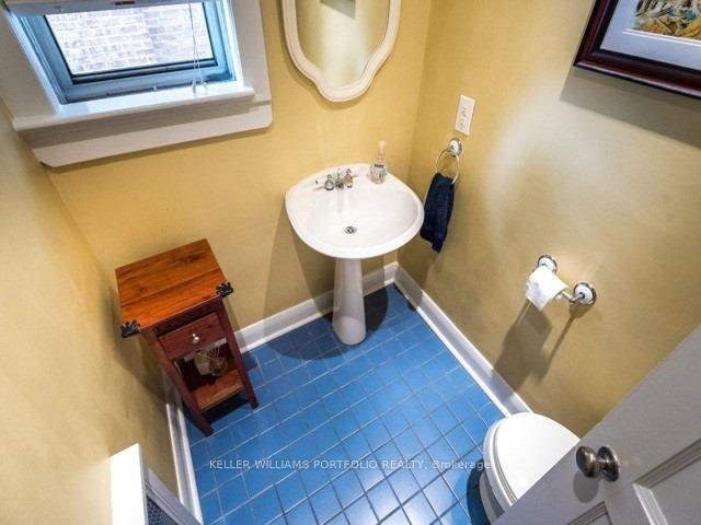 Photo 11 of 45 Sharron Drive, Toronto, Leaside — HOMEH