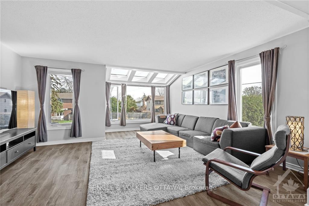 Photo 8 of 274C Dalehurst Drive, Ottawa, Tanglewood — HOMEH