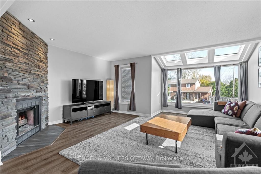 Photo 10 of 274C Dalehurst Drive, Ottawa, Tanglewood — HOMEH