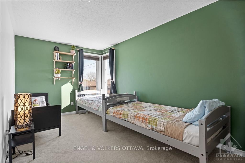 Photo 22 of 274C Dalehurst Drive, Ottawa, Tanglewood — HOMEH