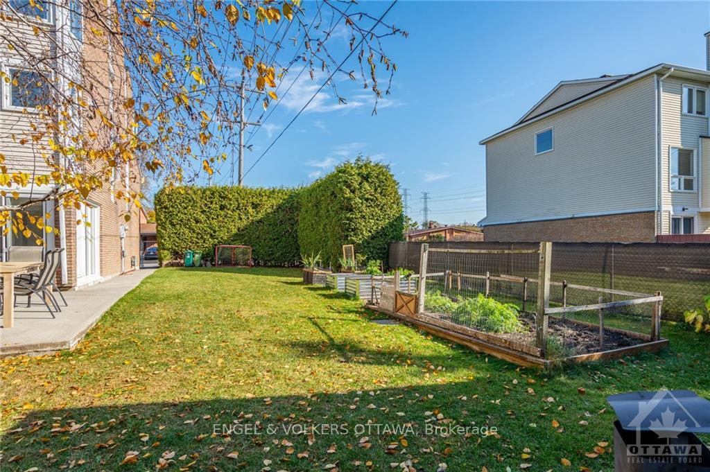 Photo 29 of 274C Dalehurst Drive, Ottawa, Tanglewood — HOMEH