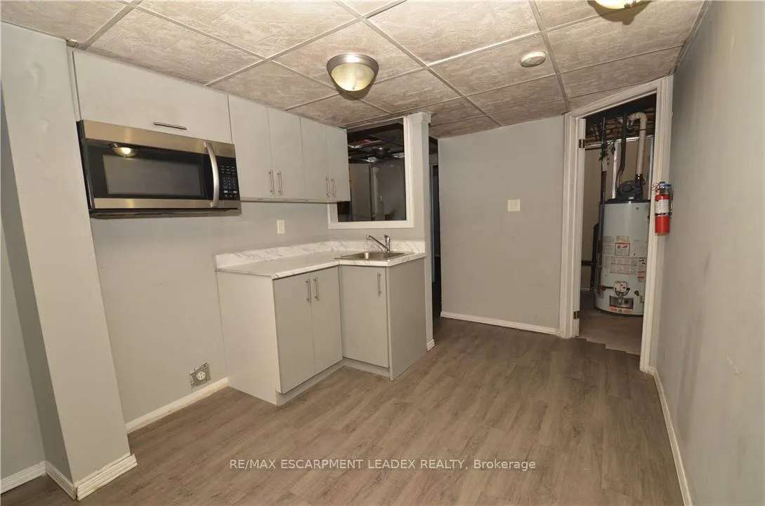 Photo 23 of 25 Devine Crescent, Thorold, Confederation Heights — HOMEH