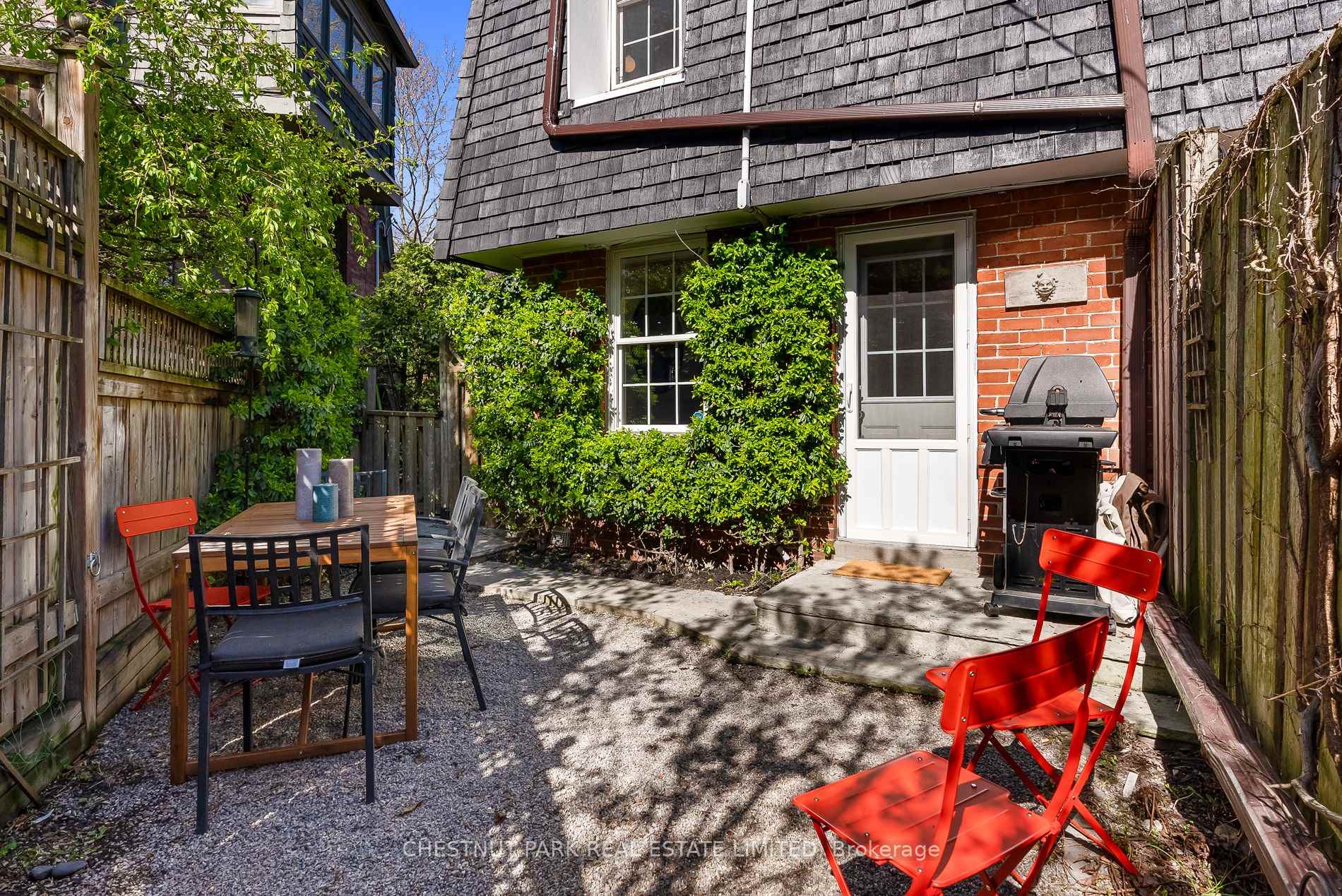 Photo 27 of 45 Summerhill Gardens, Toronto, Rosedale-Moore Park — HOMEH
