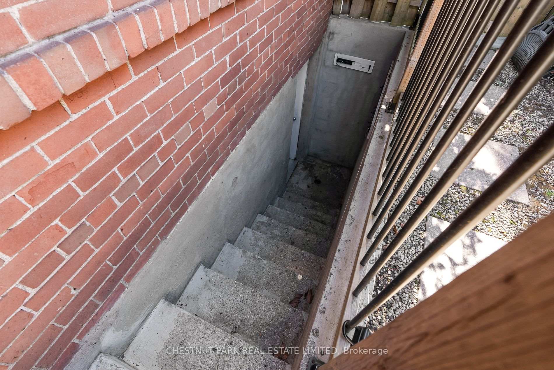 Photo 33 of 45 Summerhill Gardens, Toronto, Rosedale-Moore Park — HOMEH